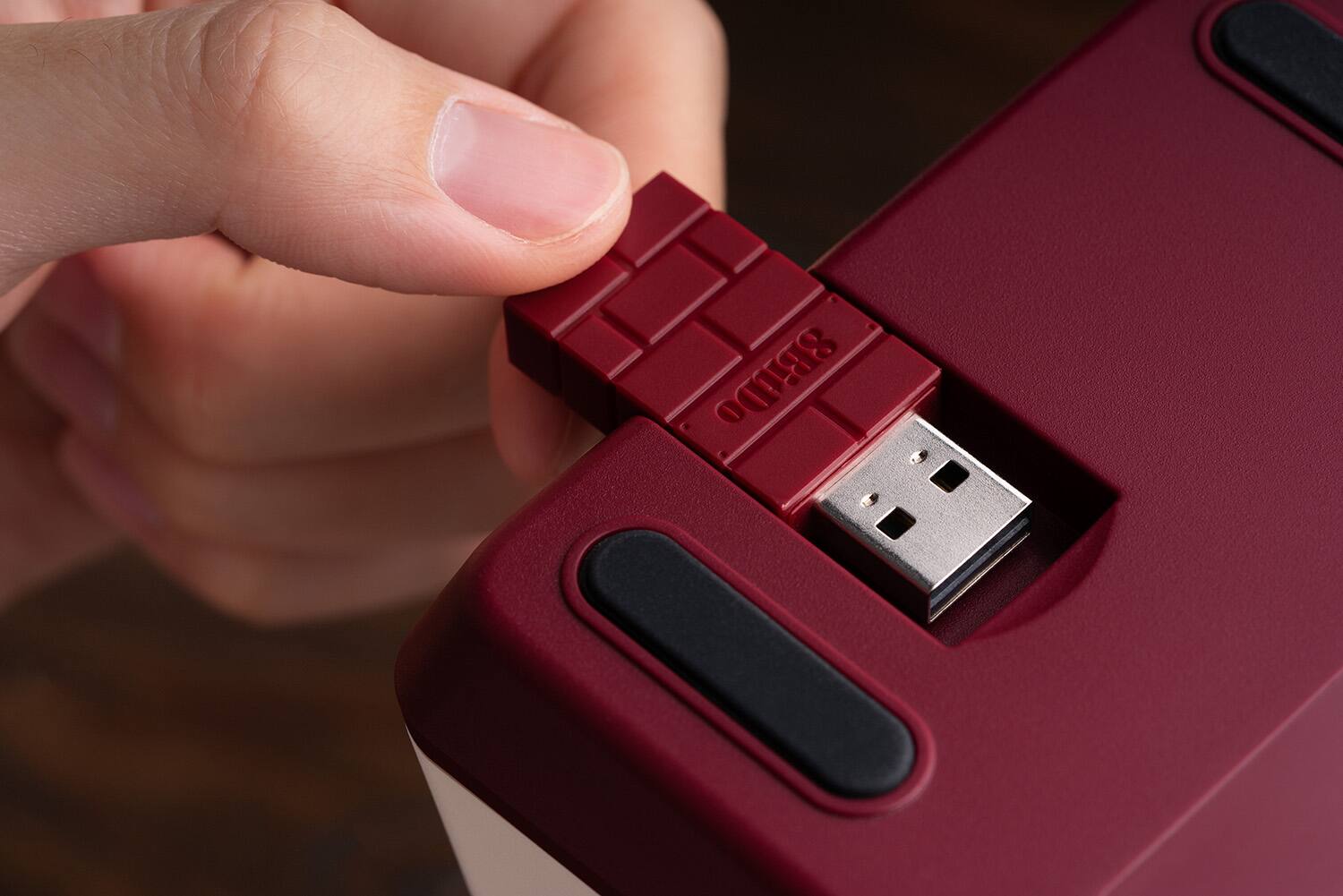 Alt View 18. 8BitDo - Retro Mechanical Keypad - Fami Edition.