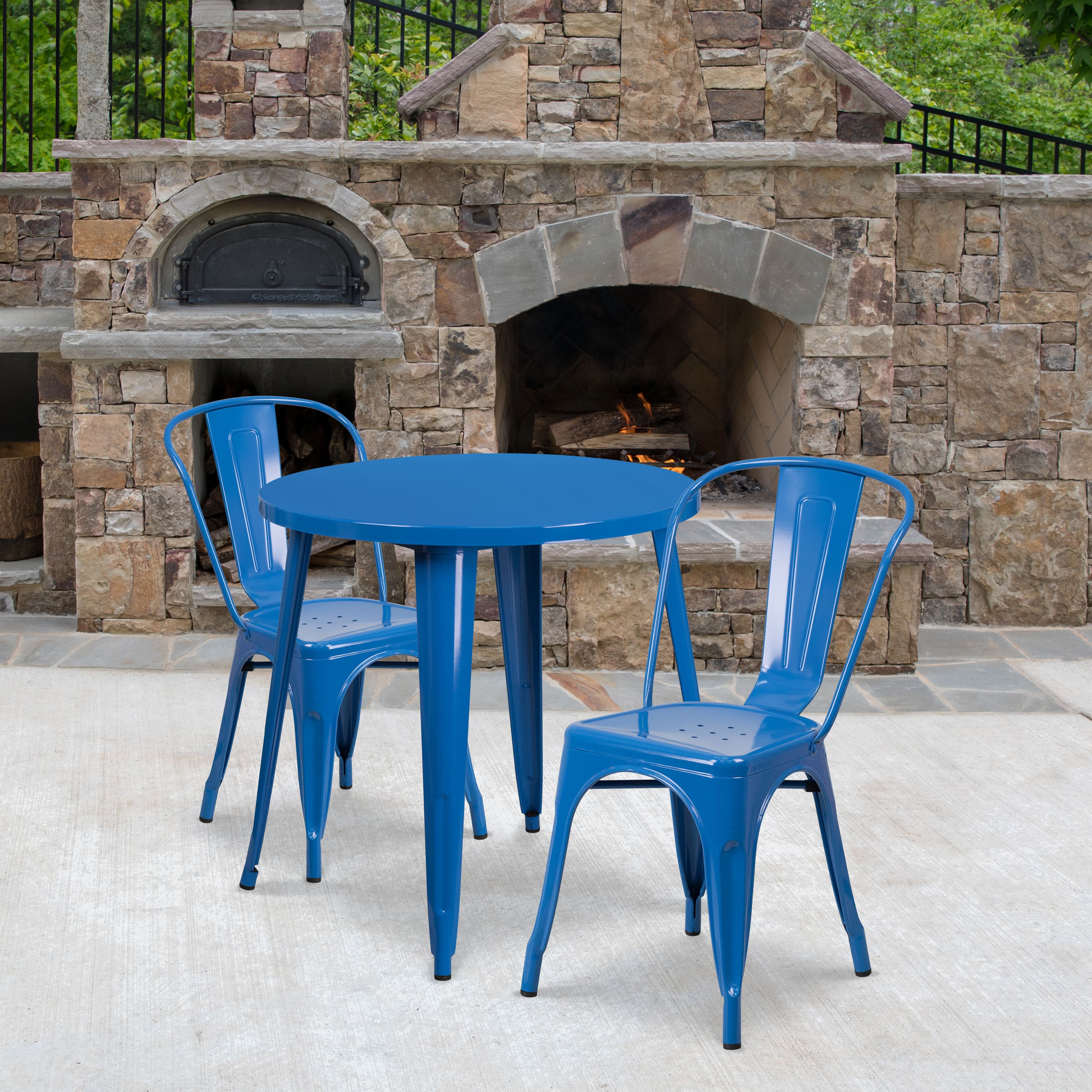 Emma + Oliver - Commercial Grade 30" Round Metal Indoor-Outdoor Table Set with 2 Cafe Chairs - Blue
