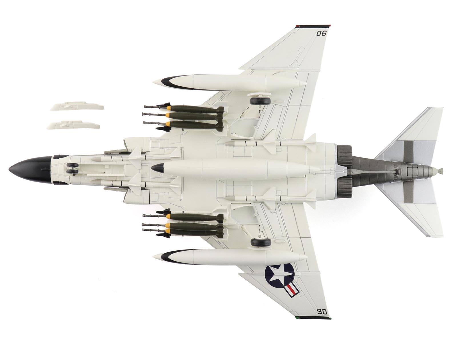 Back. Hobby Master - McDonnell Douglas F-4J Phantom II Showtime 106 155769 VF-96 Fighting Falcons USS Constellation 1972 US Navy 1/72 - Multicolor.