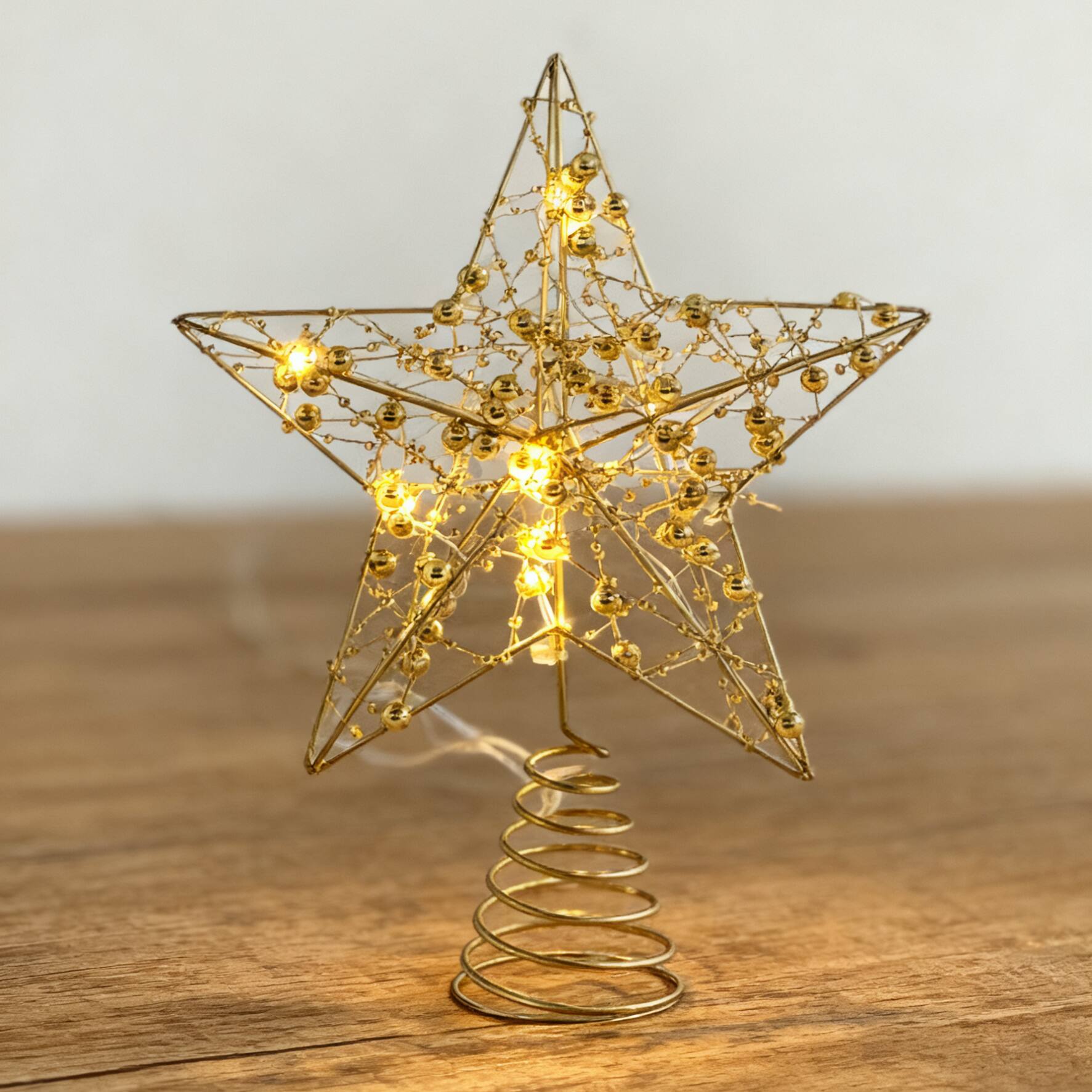 Angle. FC Design - Lighted Star Christmas Tree Topper with Decorative Ornament & Easy-Mount Base, LED Light - Gold.