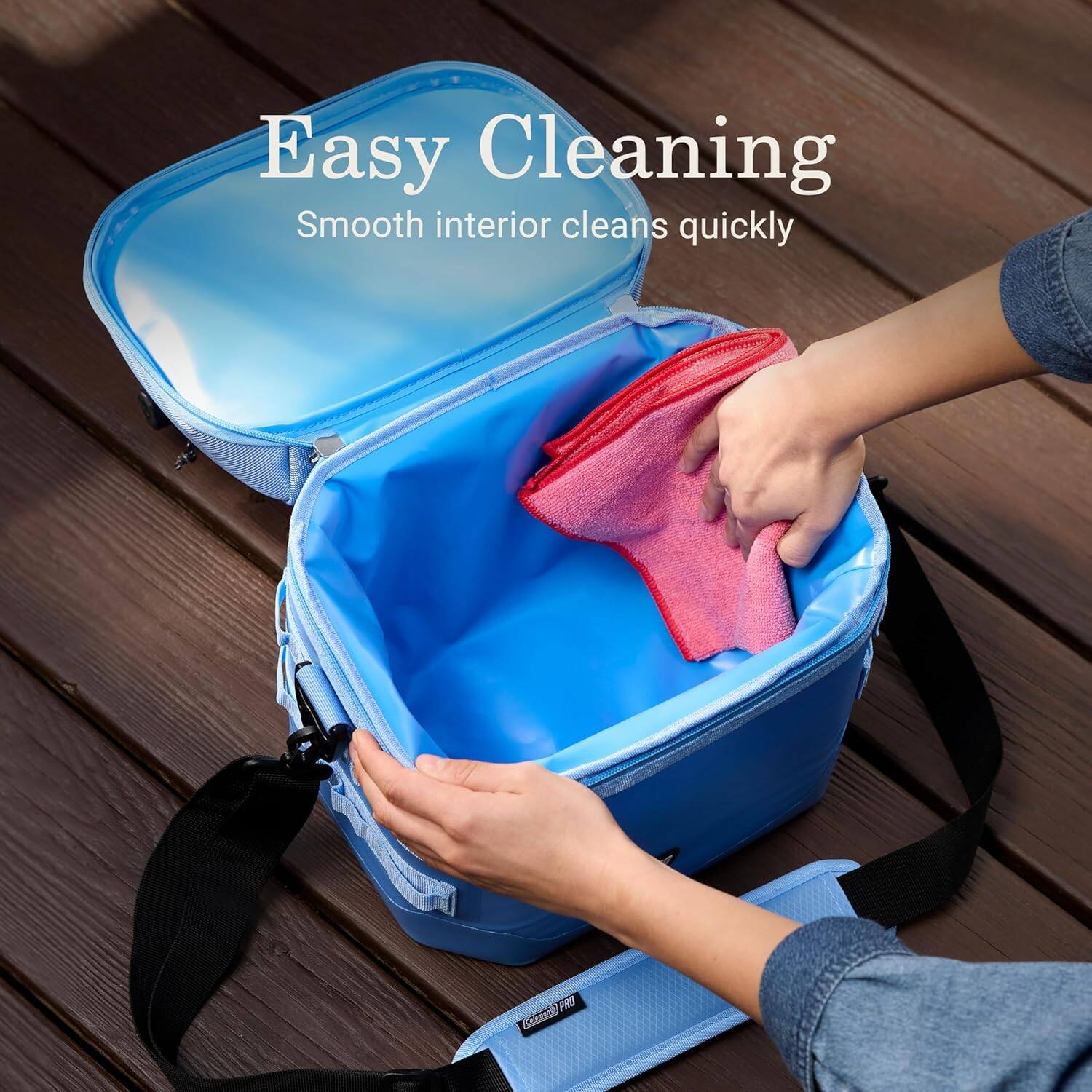 Easy Cleaning  
Smooth interior cleans quickly