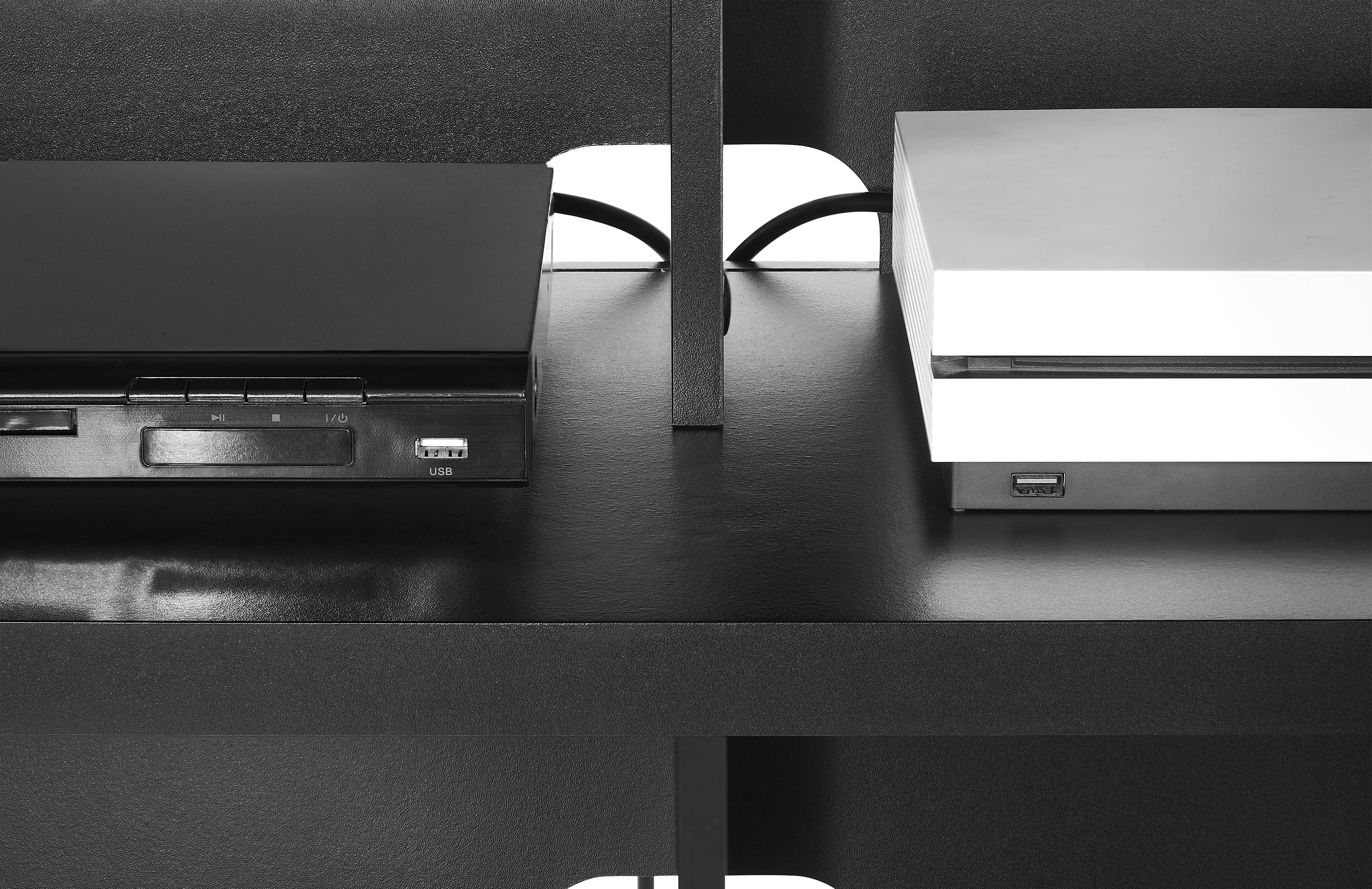 The text on the image reads "1/0 USB."