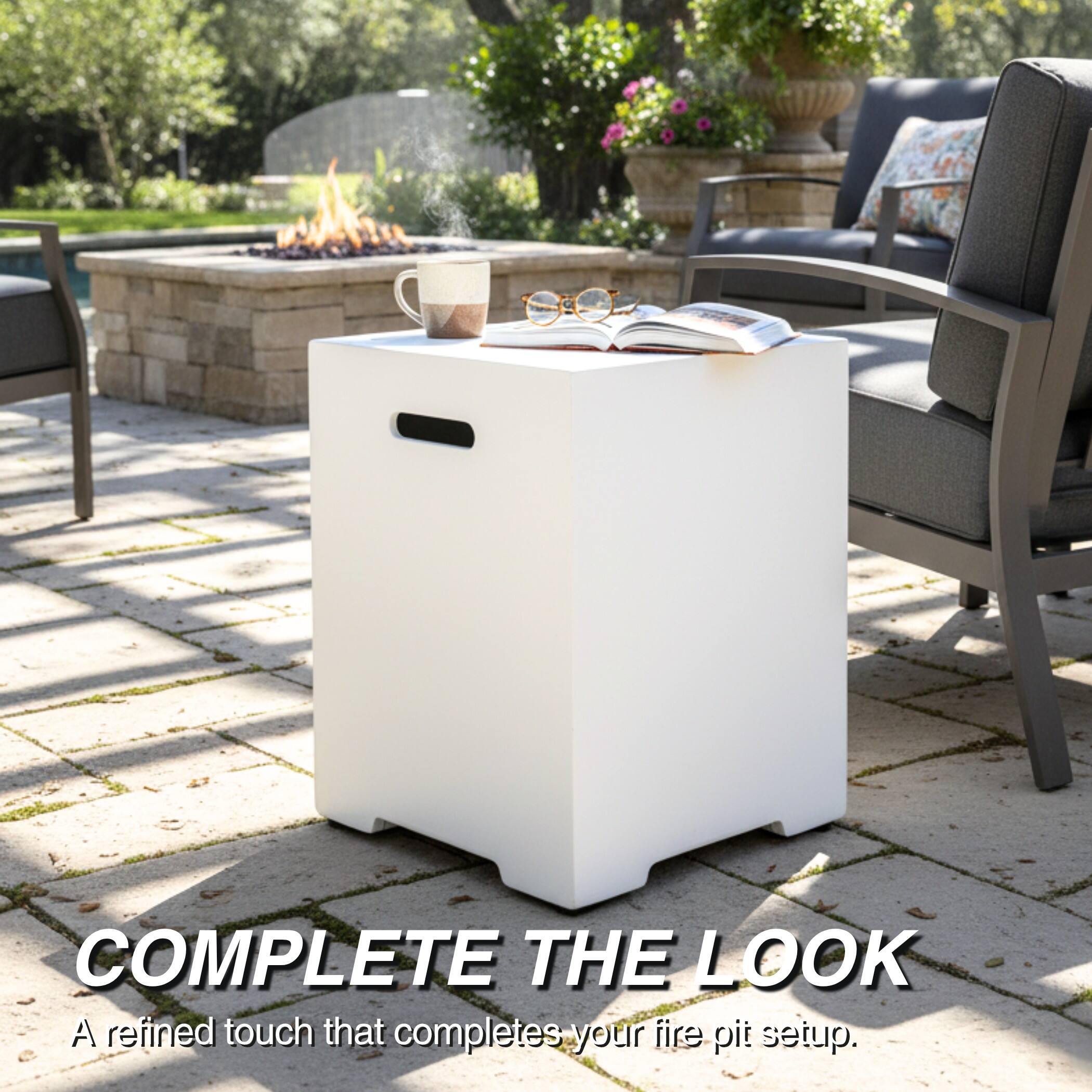 COMPLETE THE LOOK  
A refined touch that completes your fire pit setup.