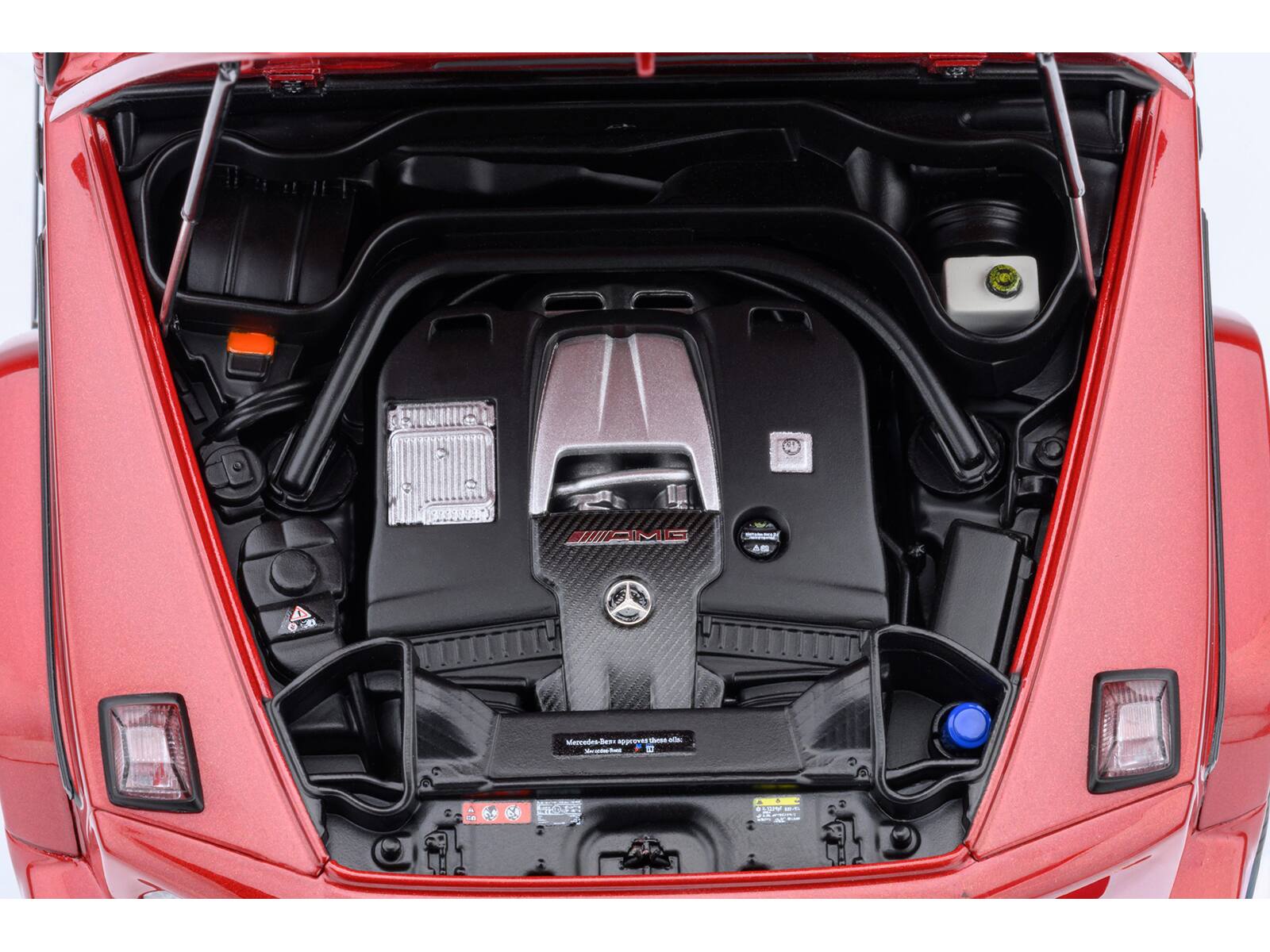 0.90 Mecedn Sam a - - Kom a 1