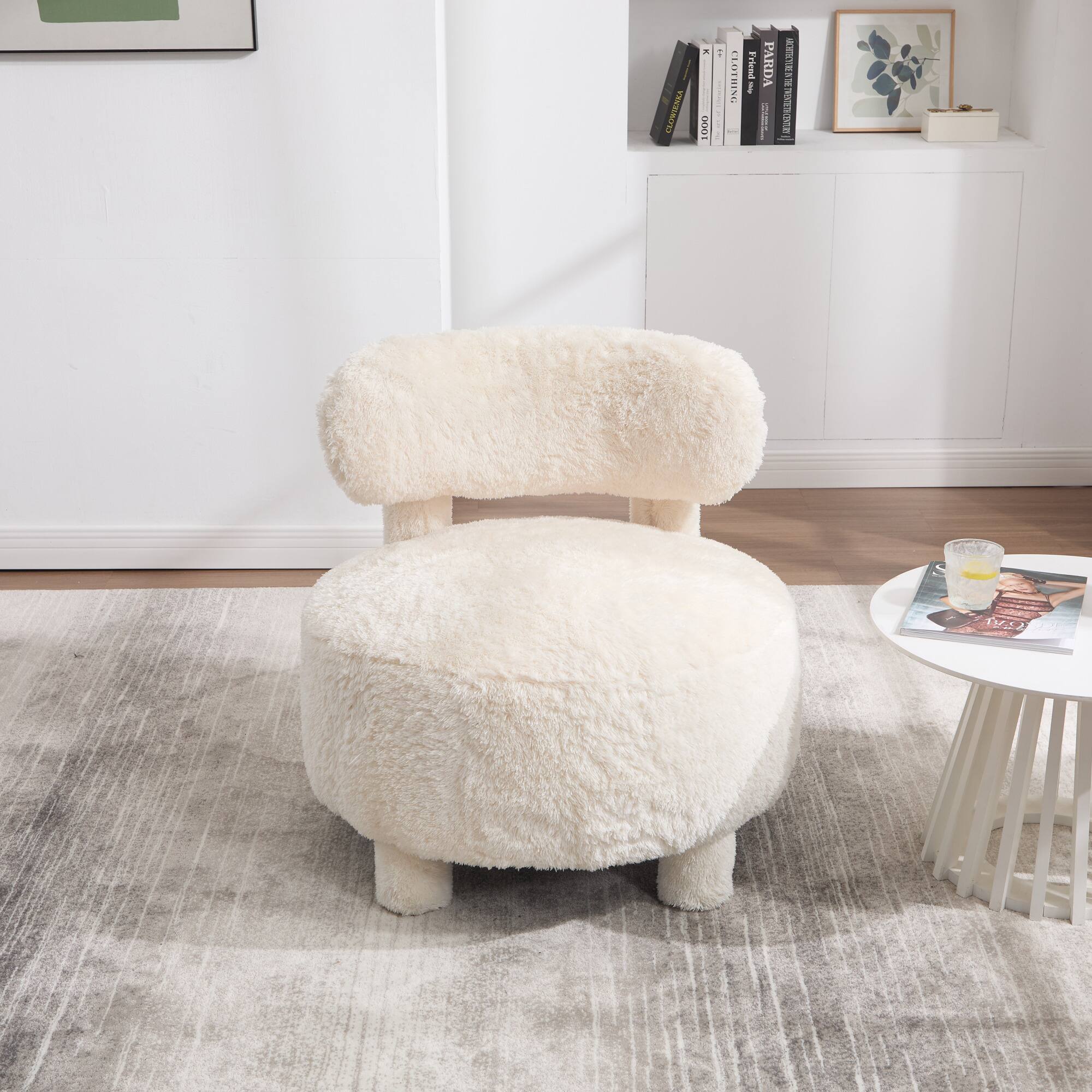 | CLOWIENKA, LOOG CLOTRING e Friend PARDA REE I I nothingto_tc AL