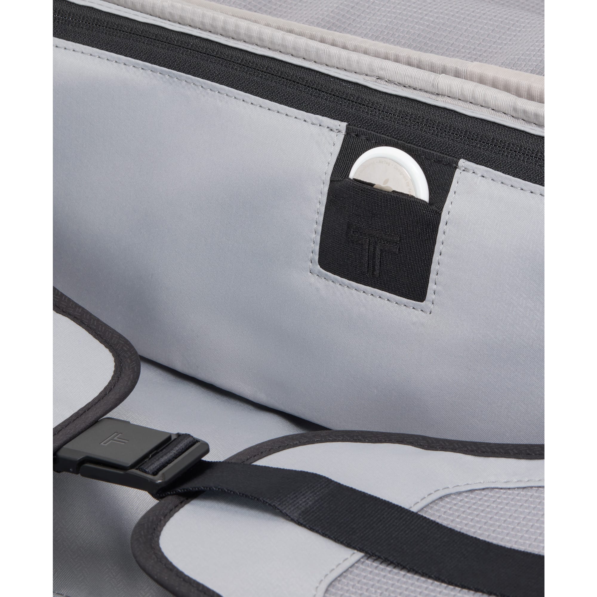 TUMI Alpha Large Dual Access 22