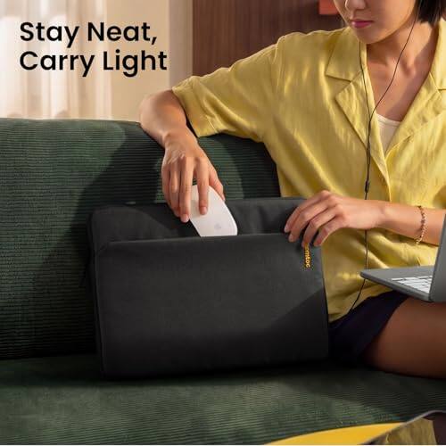 Stay Neat, Carry Light