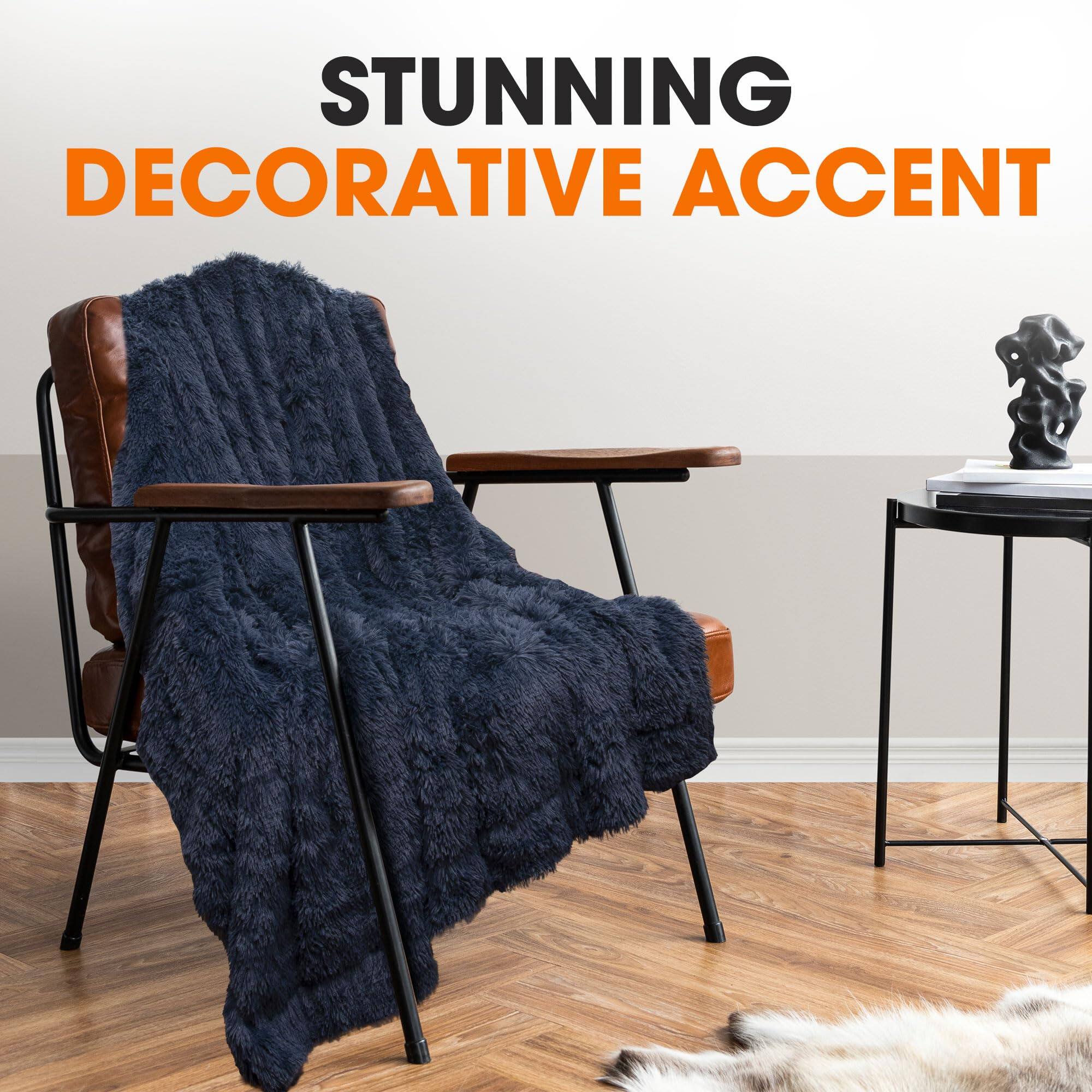 STUNNING DECORATIVE ACCENT