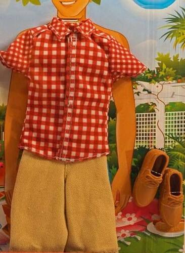 Alt View 4. Barbie - Barbie - Fashionistas Doll Outfit / Clothing Collection - Barbie and Ken at a Picnic - Multi.