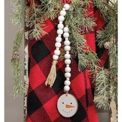 Angle. BreeBe - Snowman Head Ornament Beaded Garland - White.