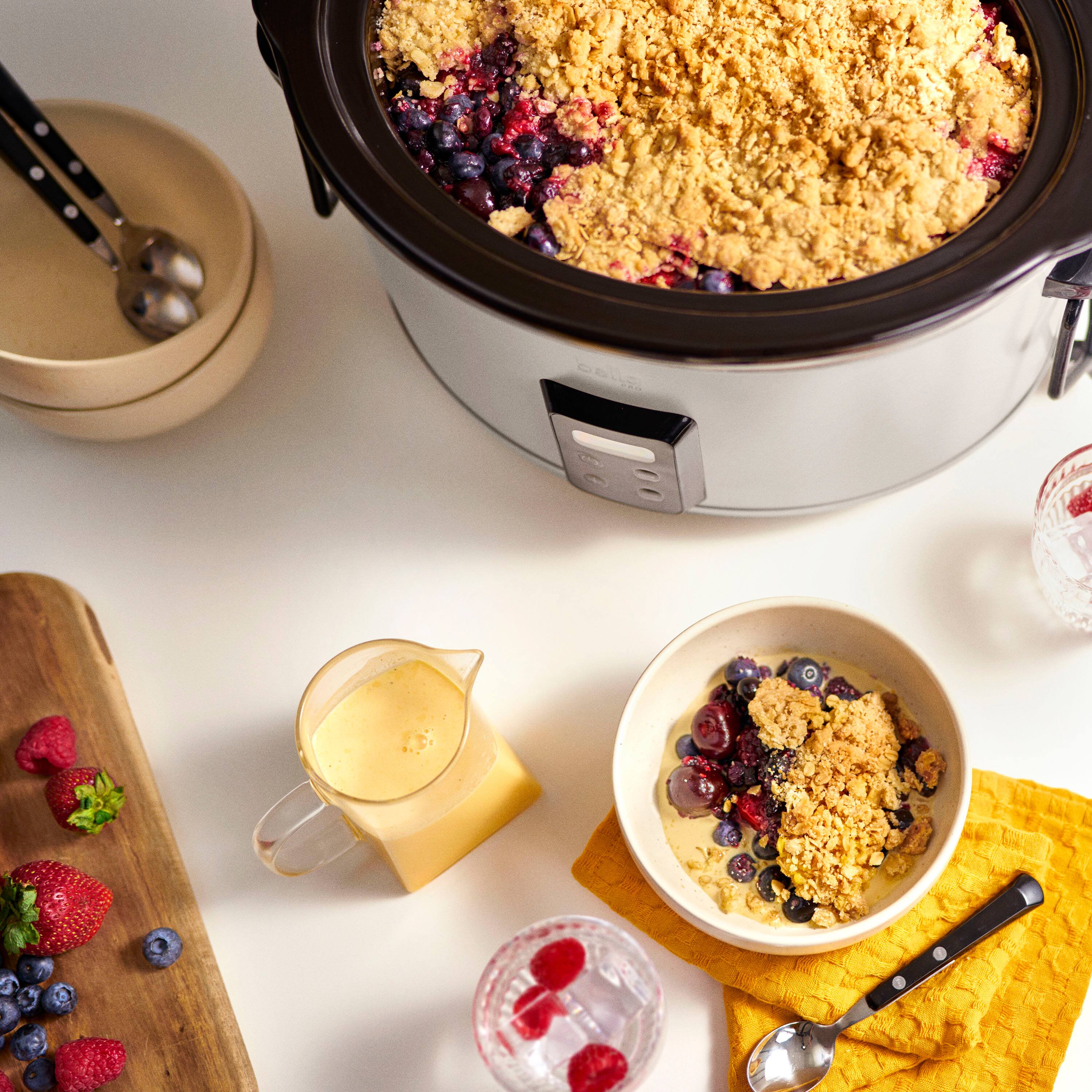 Alt View 12. bella PRO - 5-qt. Programmable Slow Cooker - Oatmilk.