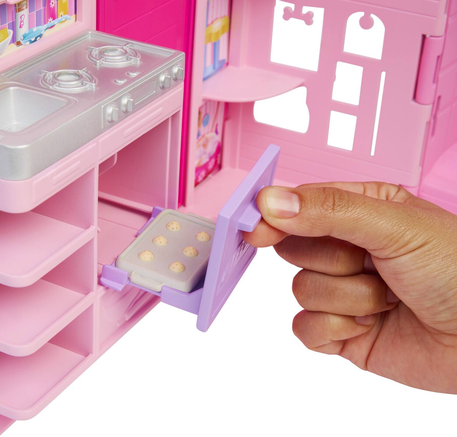 Alt View 3. Mattel - Barbie Weekend Escape House Playset 2026   - COLLECTIBLES - Multicolor.