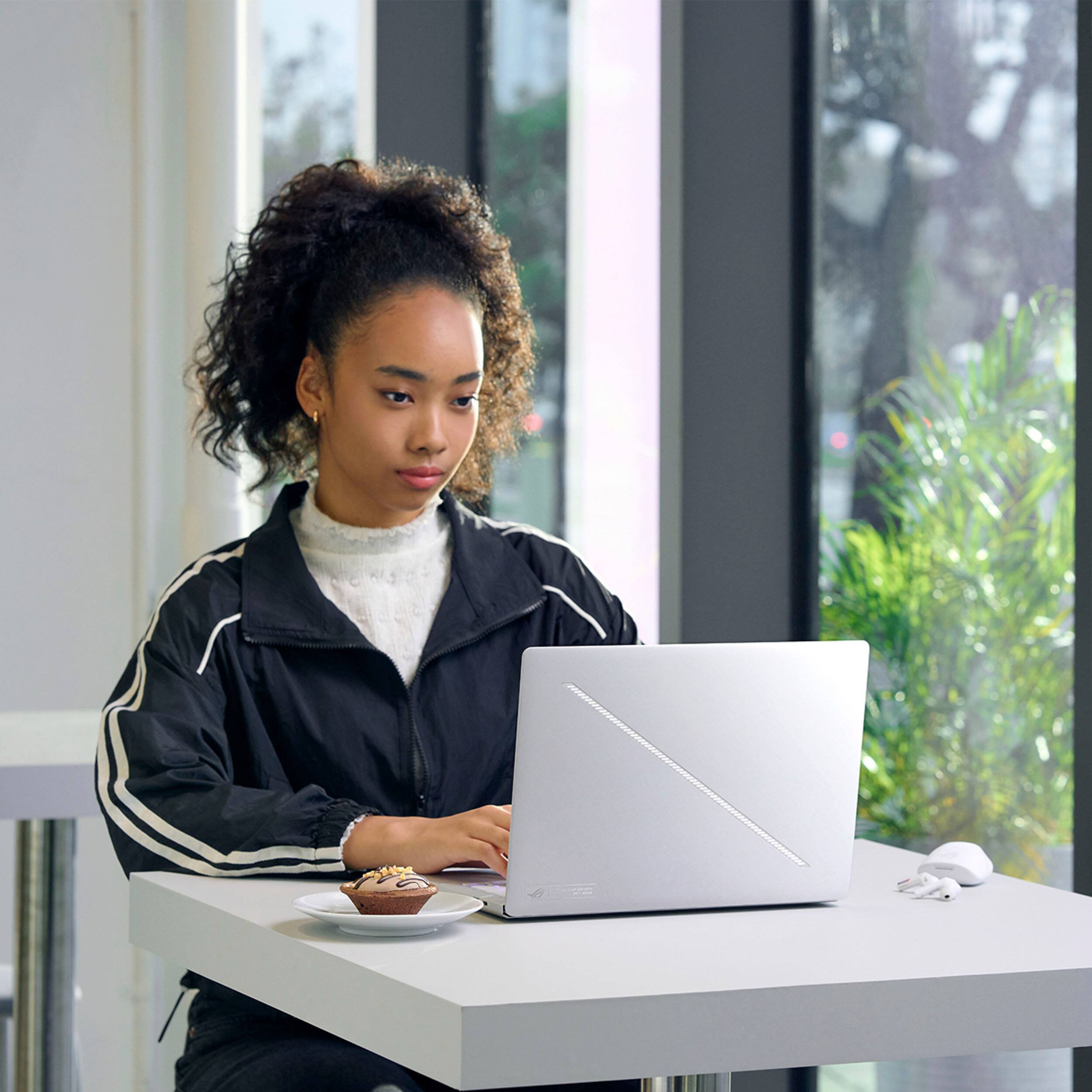 Alt View 9. ASUS - ROG Zephyrus G14 14" 3K OLED 120Hz Gaming Laptop - Copilot+ PC - AMD Ryzen AI 9 HX - 32GB RAM - NVIDIA RTX 5080 - 2TB - Platinum White.