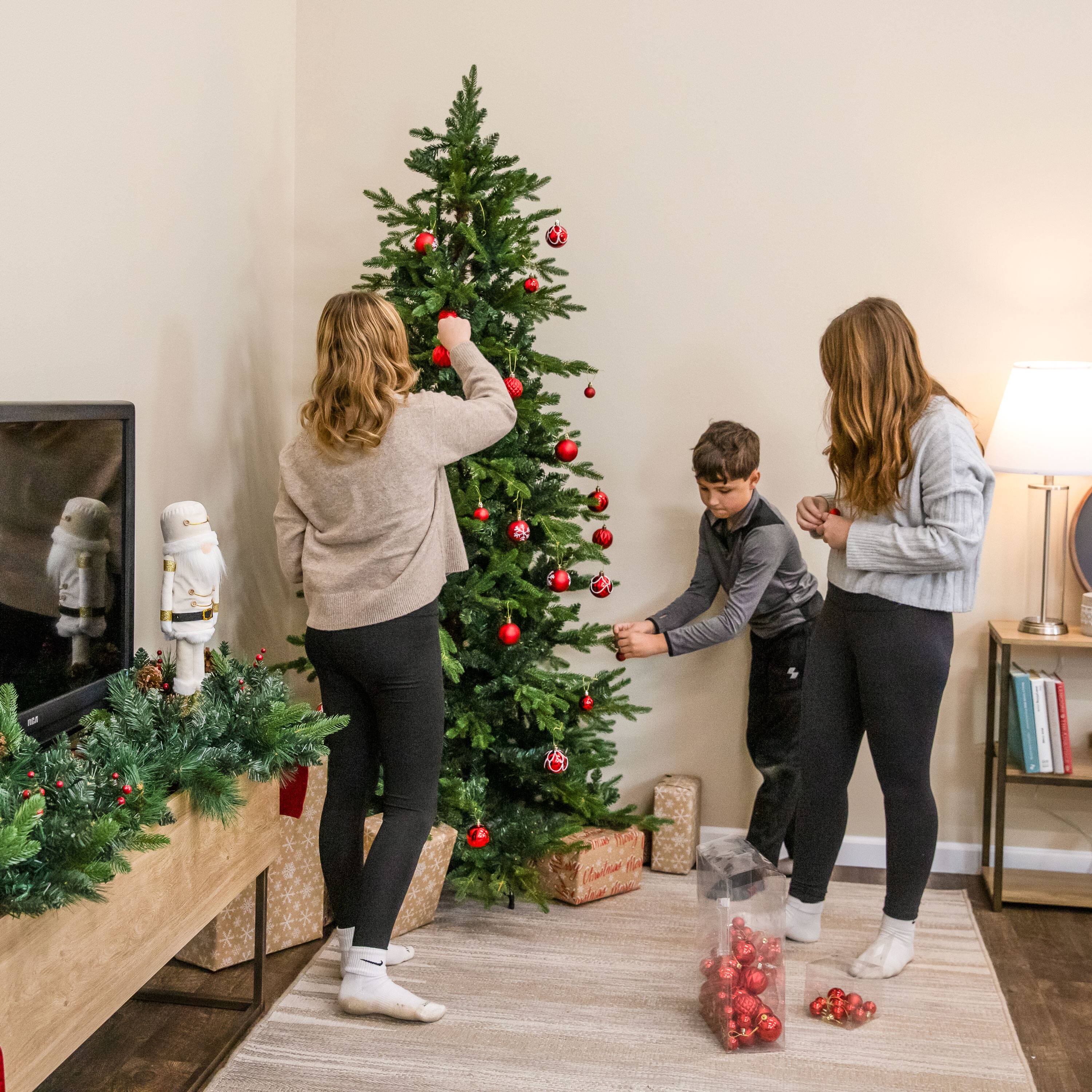 Alt View 5. Sunnydaze - Winter Wonderland 100-Piece Assorted Ornament - Red.