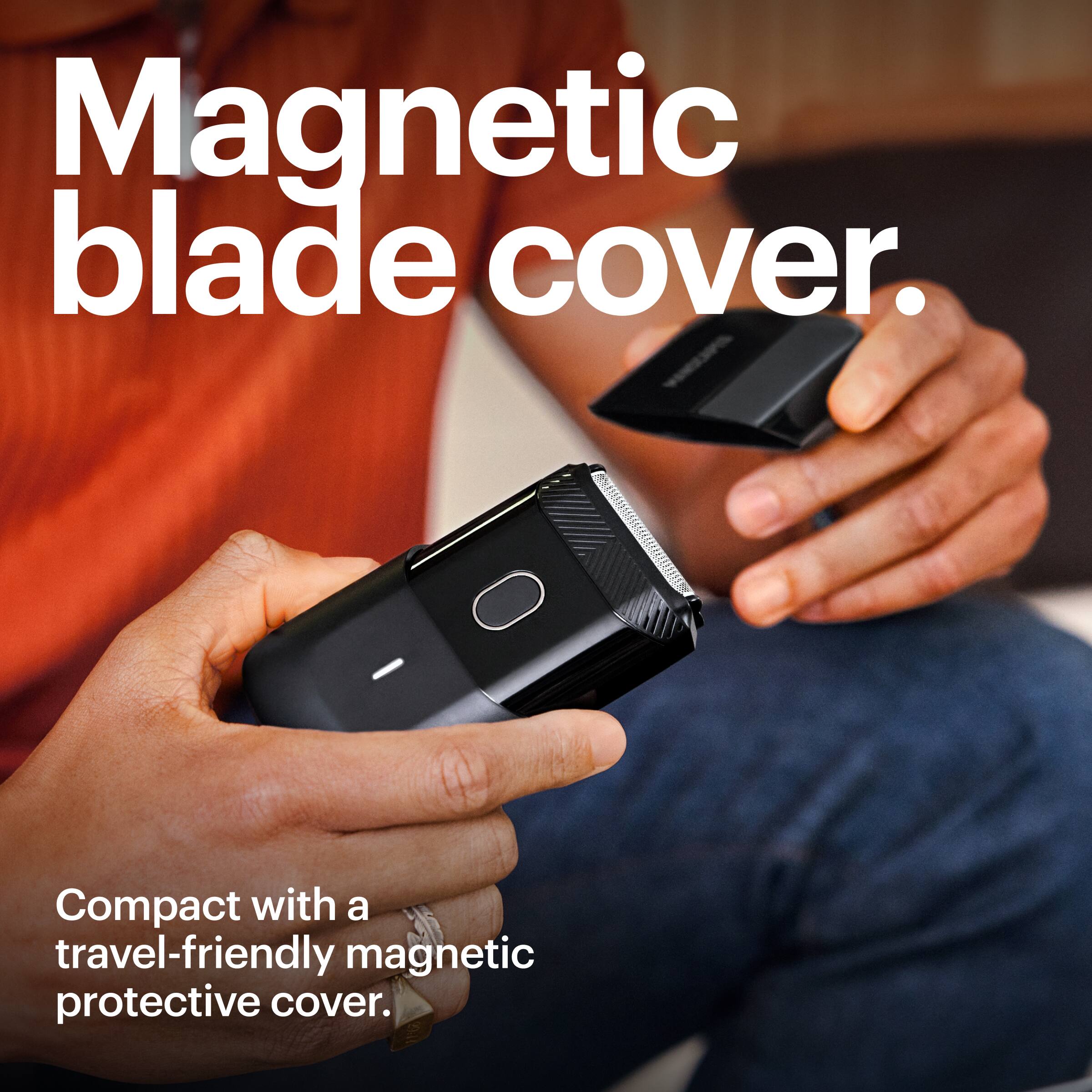 Magnetic blade cover. Compact with a travel-friendly magnetic protective cover.