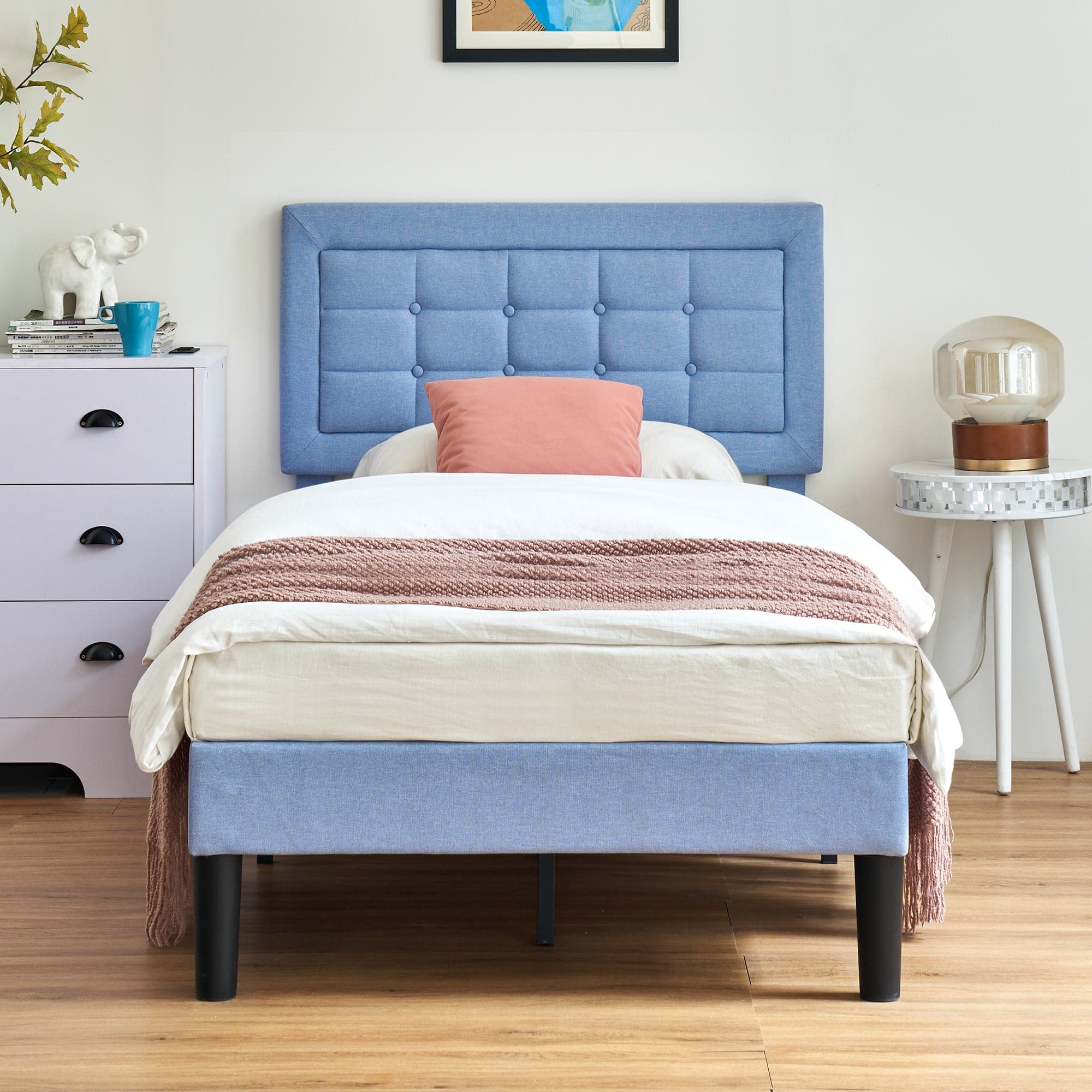 Vecelo - Modern Queen Upholstered Bed Frame with Adjustable Headboard, Linen Tufted Platform Bed, Noise-Free Design - Light Blue