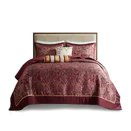 Gracie Mills - Thornton 5-Piece Reversible Jacquard Bedspread Set with Throw Pillows - Burgundy