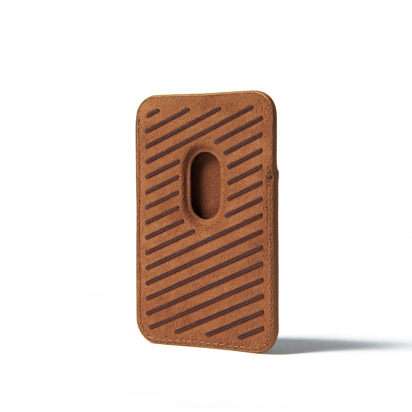 Back. Mujjo - Full Leather MagSafe Wallet for iPhone - Dark Tan.