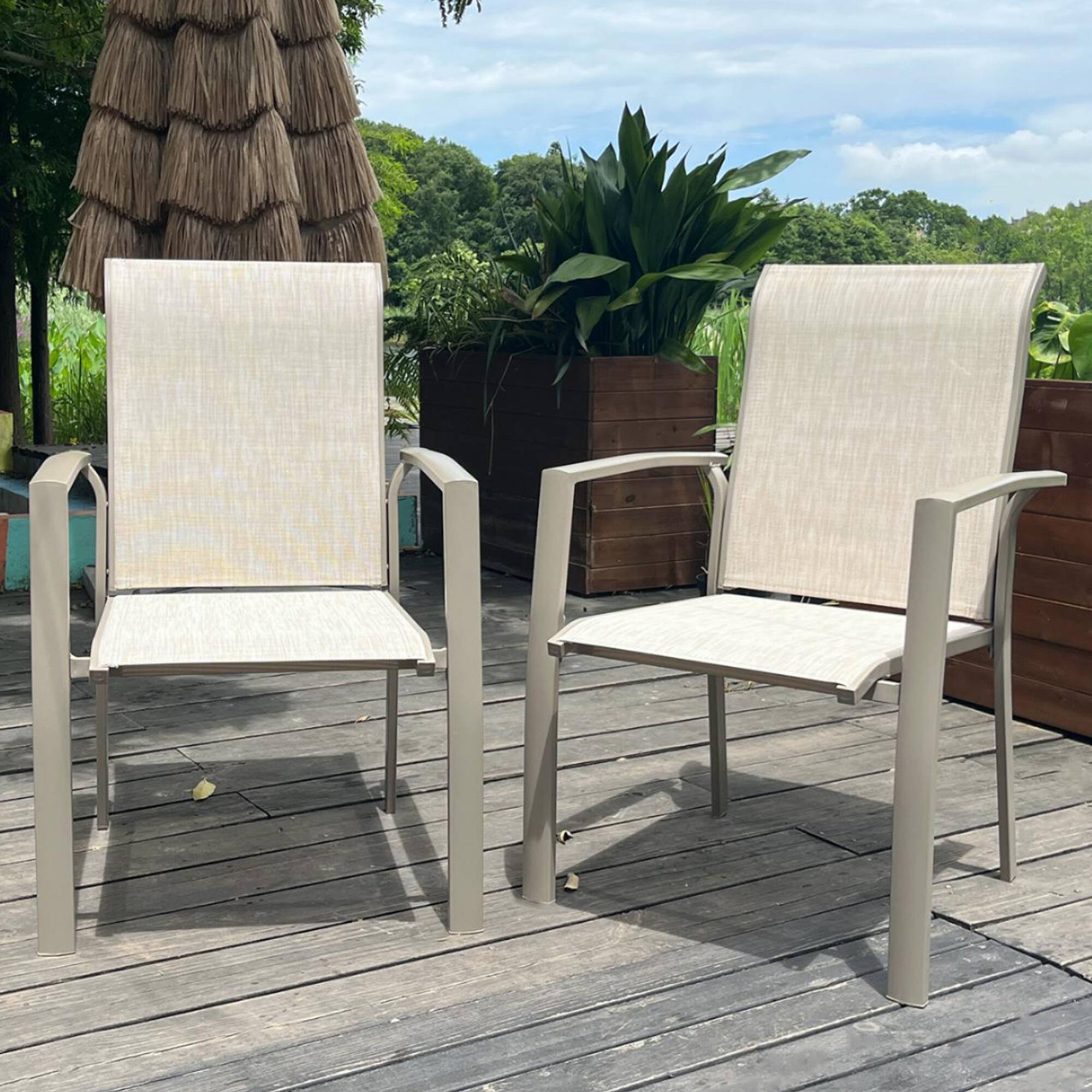 Angle. Mondawe - Set of 2 Metal Outdoor Dining Chairs - Cream White.