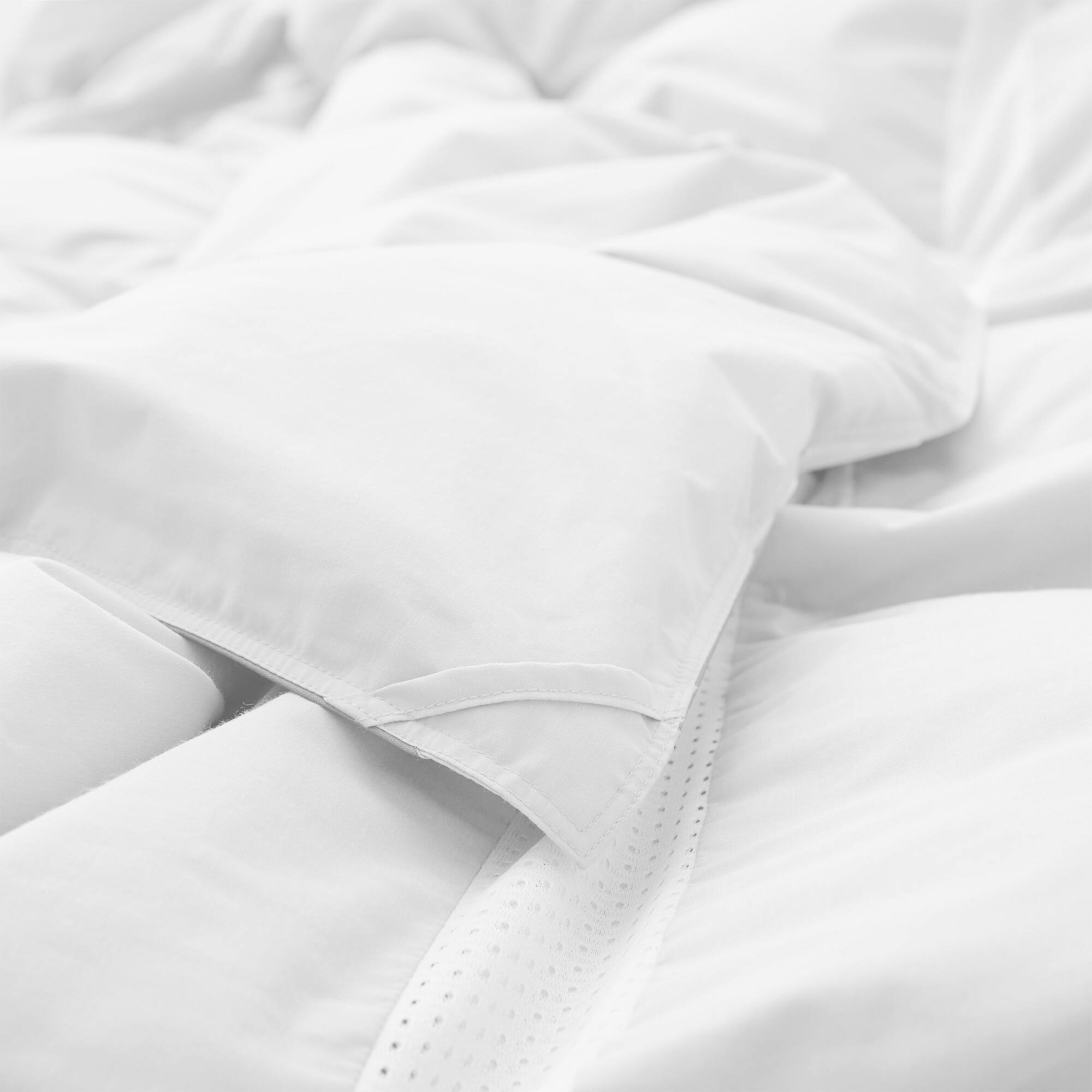 Back. Puredown - Puredown 600FP Cooling Lightweight Breathable White Down Comforter, Oversized Summer Blanket, White, Full/Queen - White.