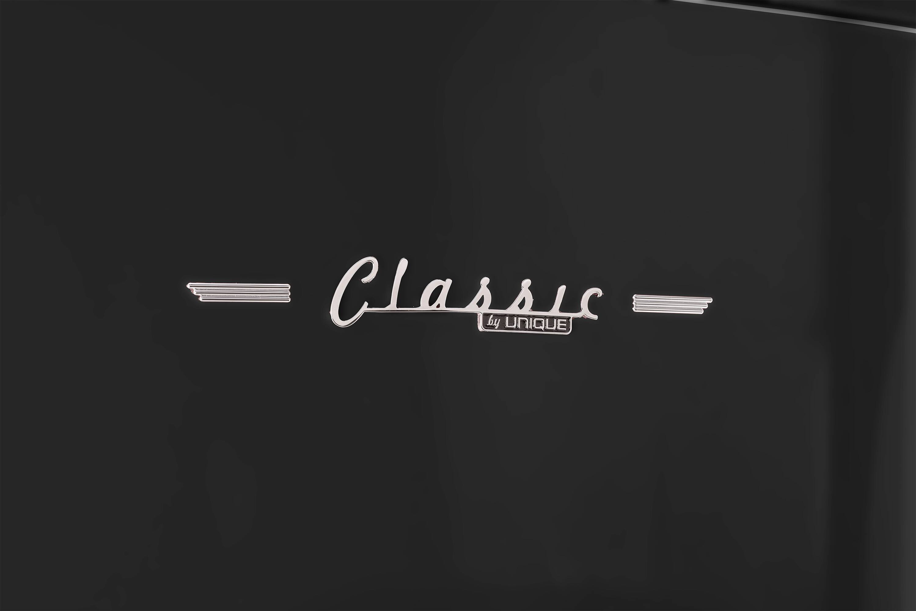 Classic by Unique
