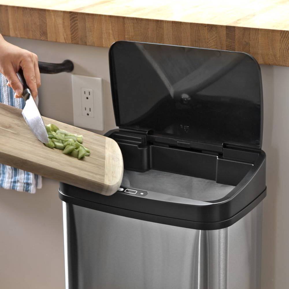 Left. Hivvago - Silver/Black 13-Gallon Stainless Steel Kitchen Trash Can with Motion Sensor Lid - Silver.