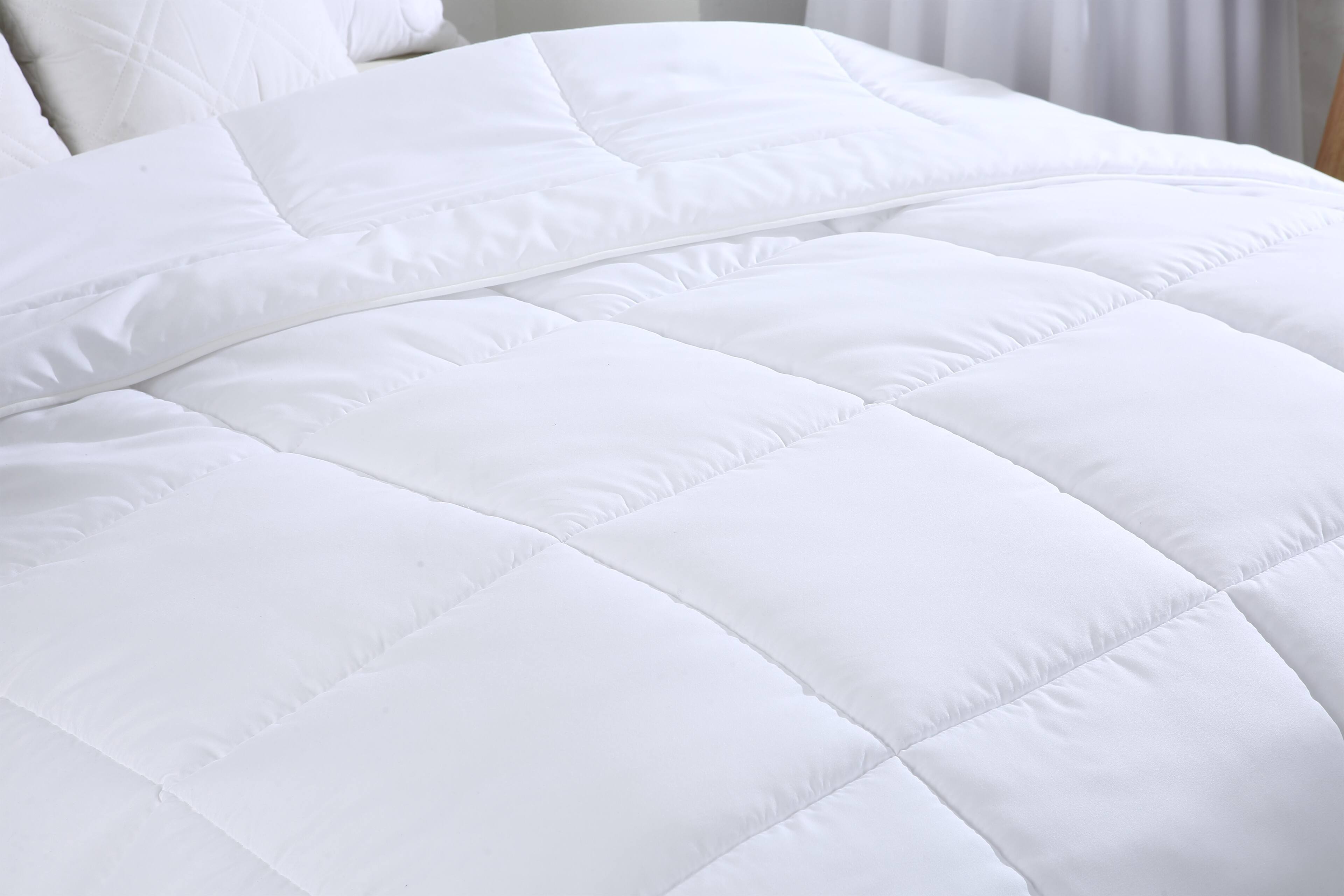 Angle. Bibb Home - Bibb Home Goose Down Alternative Comforter - Silver.