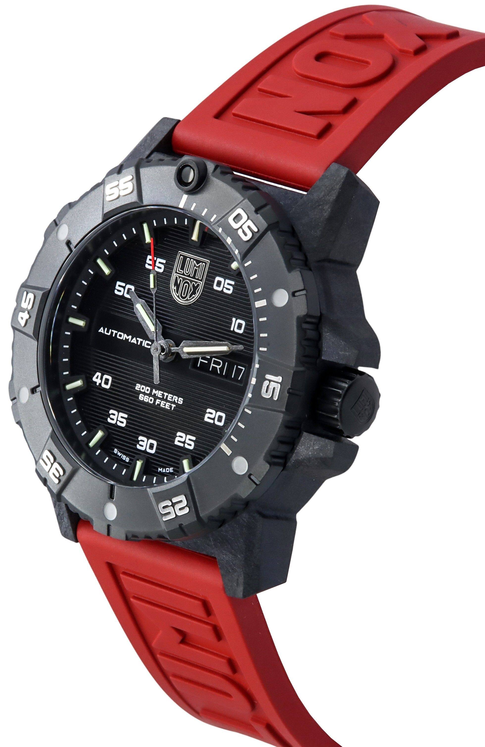 SS NOX 05 E5 LUMI 50 NOX 05 45 10 AUTOMATIC 40 FRI7 200 660 METERS 15 FEET 35 20 30 25 SWISS 35 MADE 25