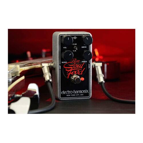 I 0 / 10 VOL DRIVE e de BLEND Bass TREBLE AMP Coul Food electro-harmonix NEW YORK CITY, USA