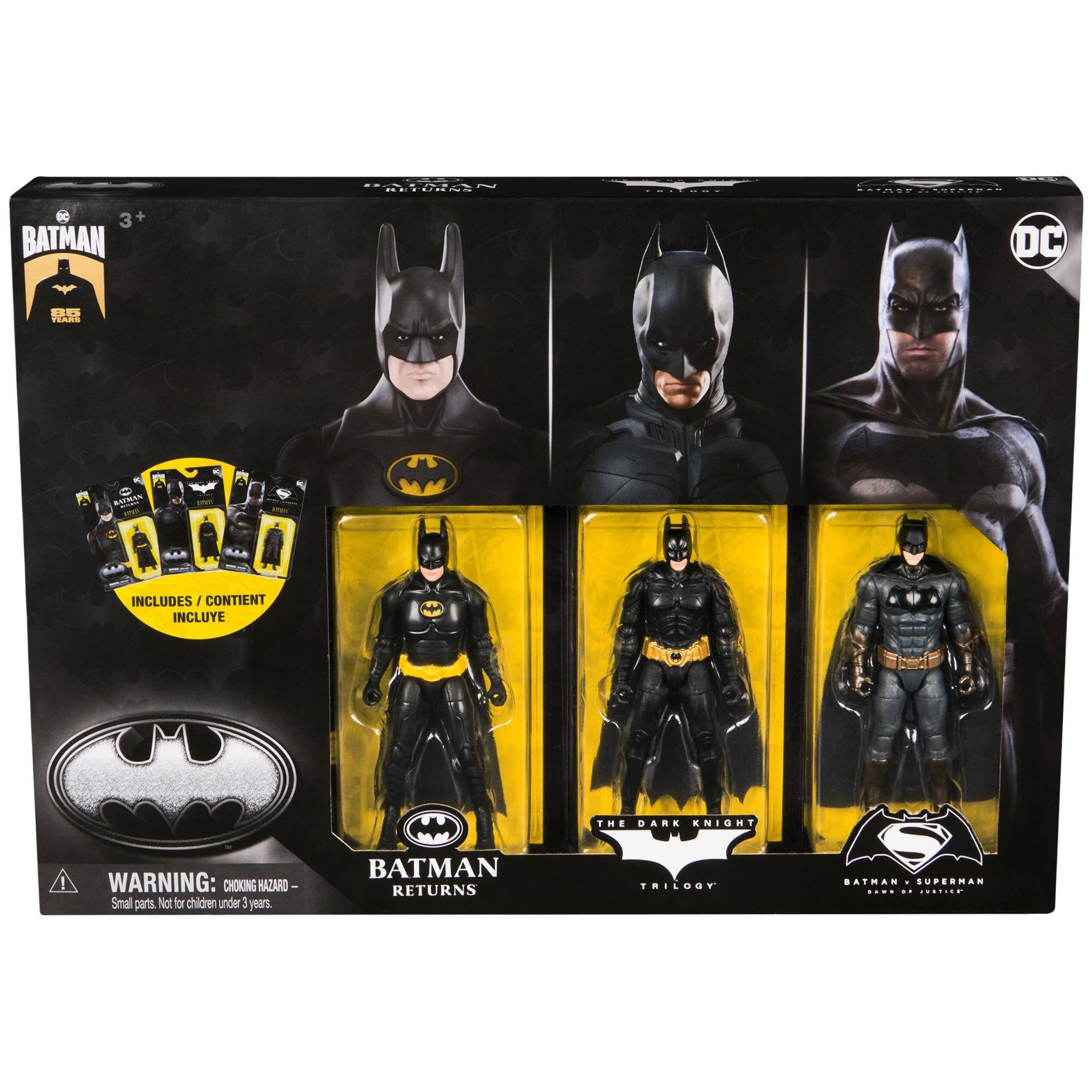 TEVORTAT .A. --- N.. I 3 + BATMAN DC 8 Has S m INCLUDES CONTIENT INCLUYE WARNING: CHOKING HAZARD - Small parts. Not for children under 3 years BATMAN RETURNS THE DARK KNIGHT TRILOGY BATMAN . SUPERMAN