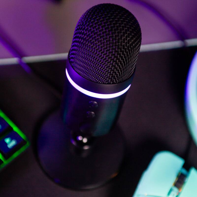 Alt View 7. 4Gamers - Light Up Streaming Microphone - Black.