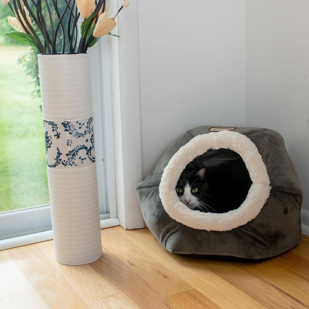 Angle. Armarkat - Cat Bed Gray Velvet - Gray.