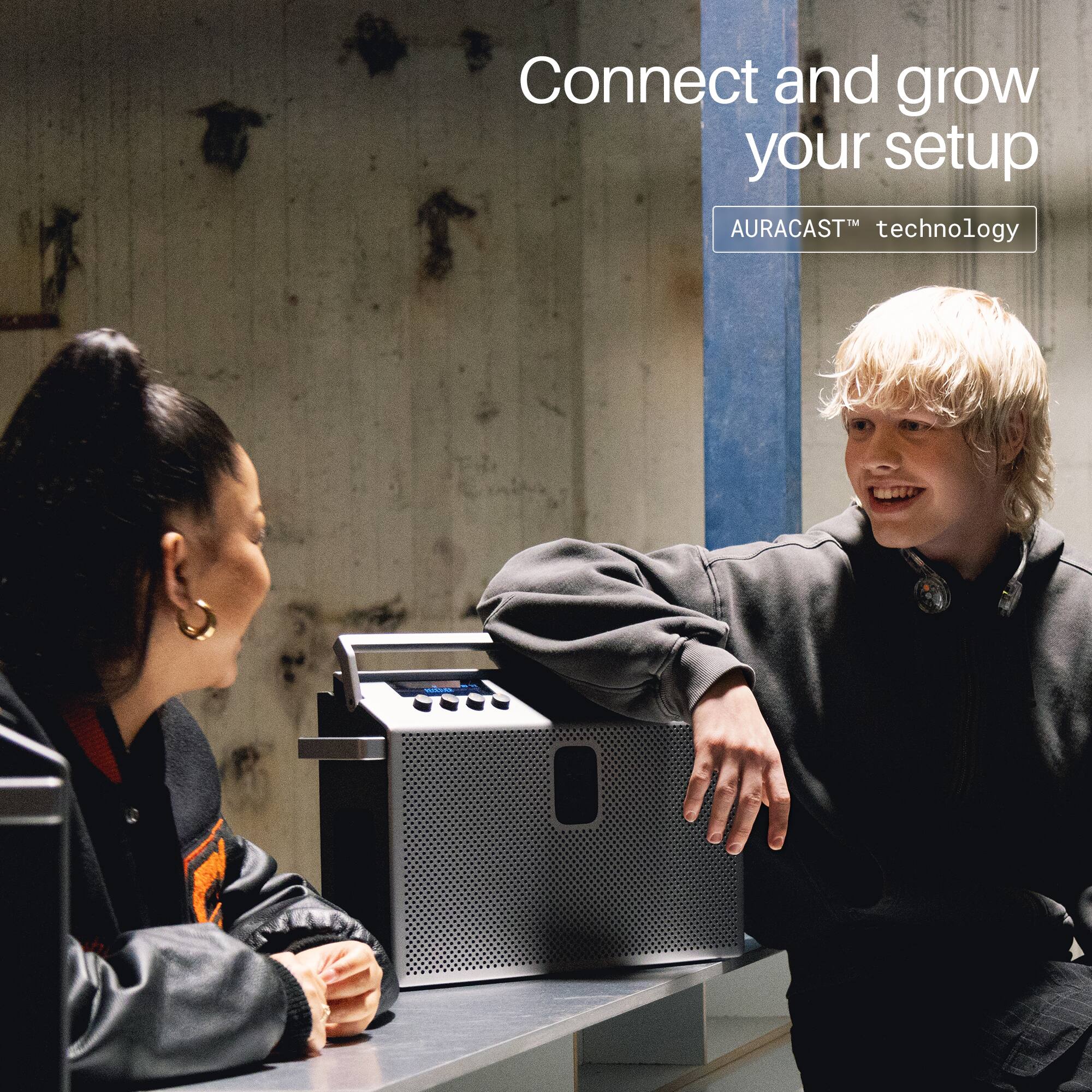 Connect and grow your setup  
AURACAST™ technology