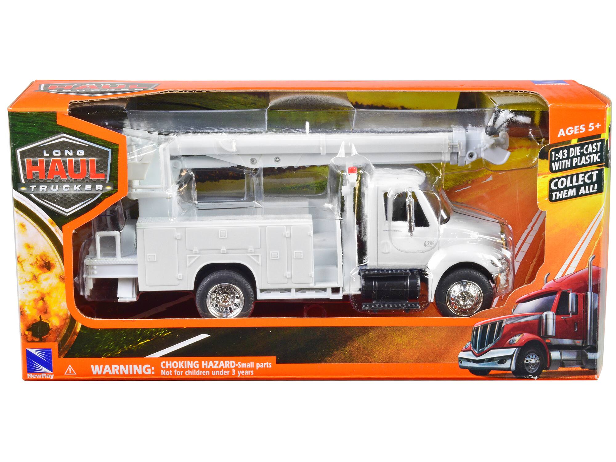 LONG HAUL TRUCKER  
AGES 5+  
1:43 DIE-CAST WITH PLASTIC  
COLLECT THEM ALL!  

WARNING: CHOKING HAZARD - Small parts  
Not for children under 3 years  

NewRay