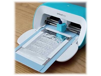 Cricut Joy  
MAY  
MAY  
MAY