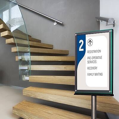 2  
REGISTRATION  
PRE-OPERATIVE SERVICES  
RECOVERY  
FAMILY WAITING