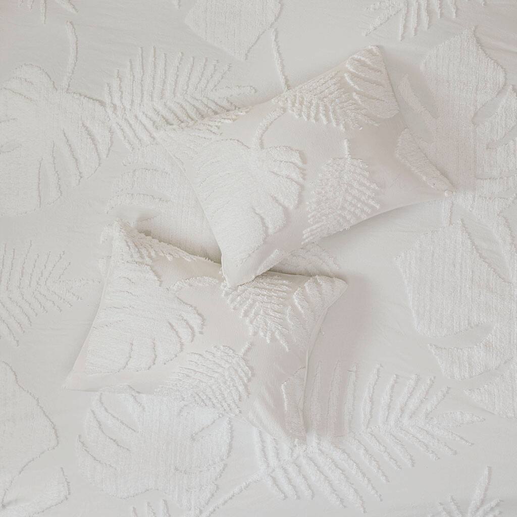 Alt View 2. Gracie Mills - Gracie Mills Domenic 3-Piece Palm Chenille Duvet Cover Set - Off-White.
