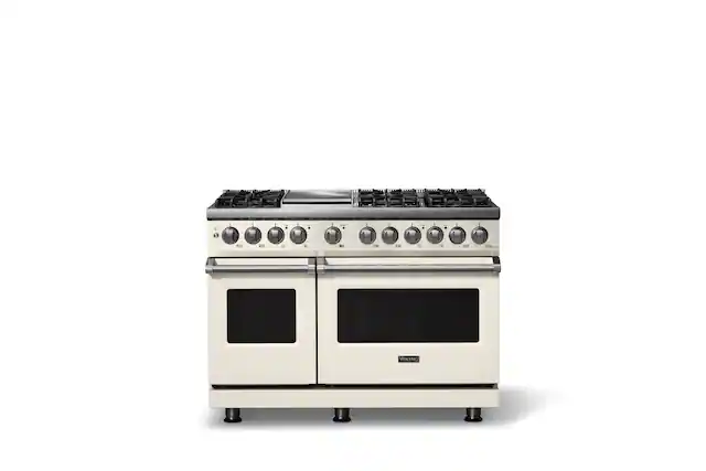 Front. Viking - 48 in. Wide 6 Burner Pro 5 Series 7.3 Cu. Ft. Freestanding Self-Clean Sealed Dual Fuel Convection Range/Griddle - Pure White.