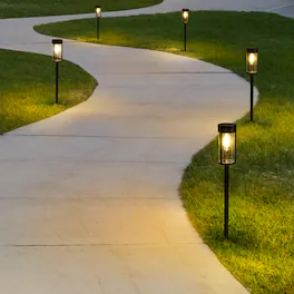 Oumilen - 6 Pack Solar Pathway Lights