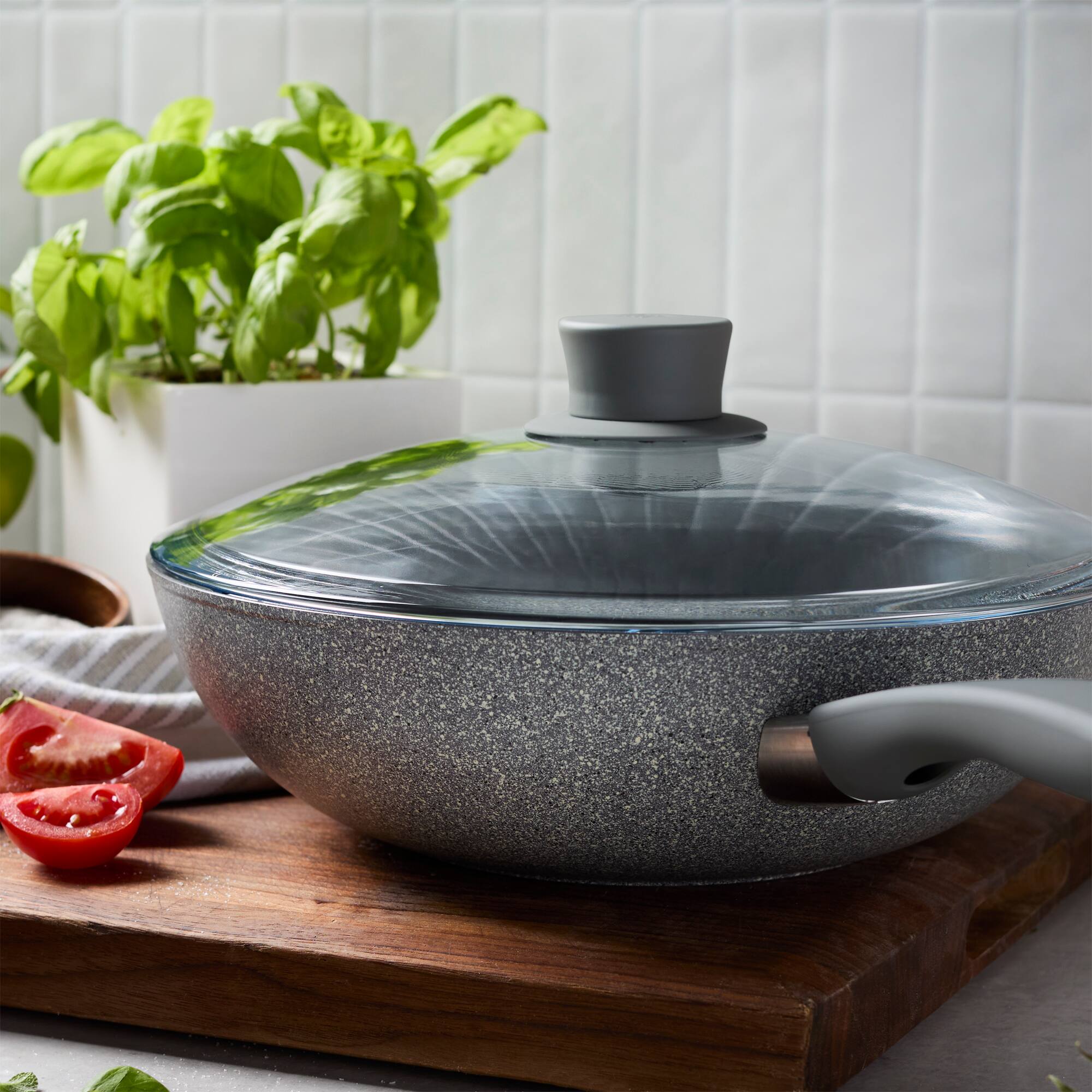 Alt View 4. ZWILLING - ZWILLING Parma Plus Ceramic 11-inch Aluminum Ceramic Nonstick Wok with Lid - Grey.