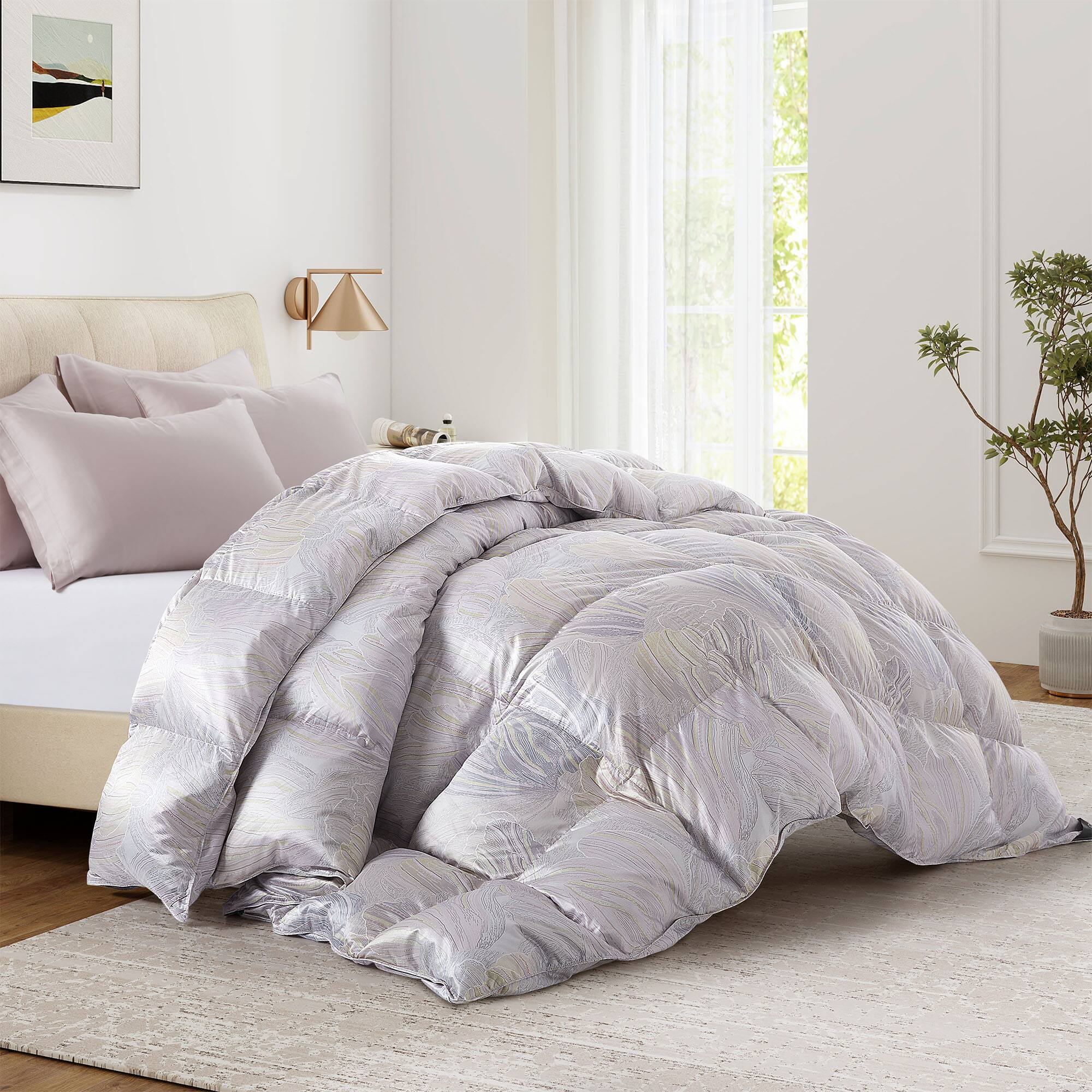 Angle. Puredown - Puredown Luxurious Silk Cover 93% White Goose Down Comforter Duvet Insert, Pastel Bloom, King - Pastel Bloom.