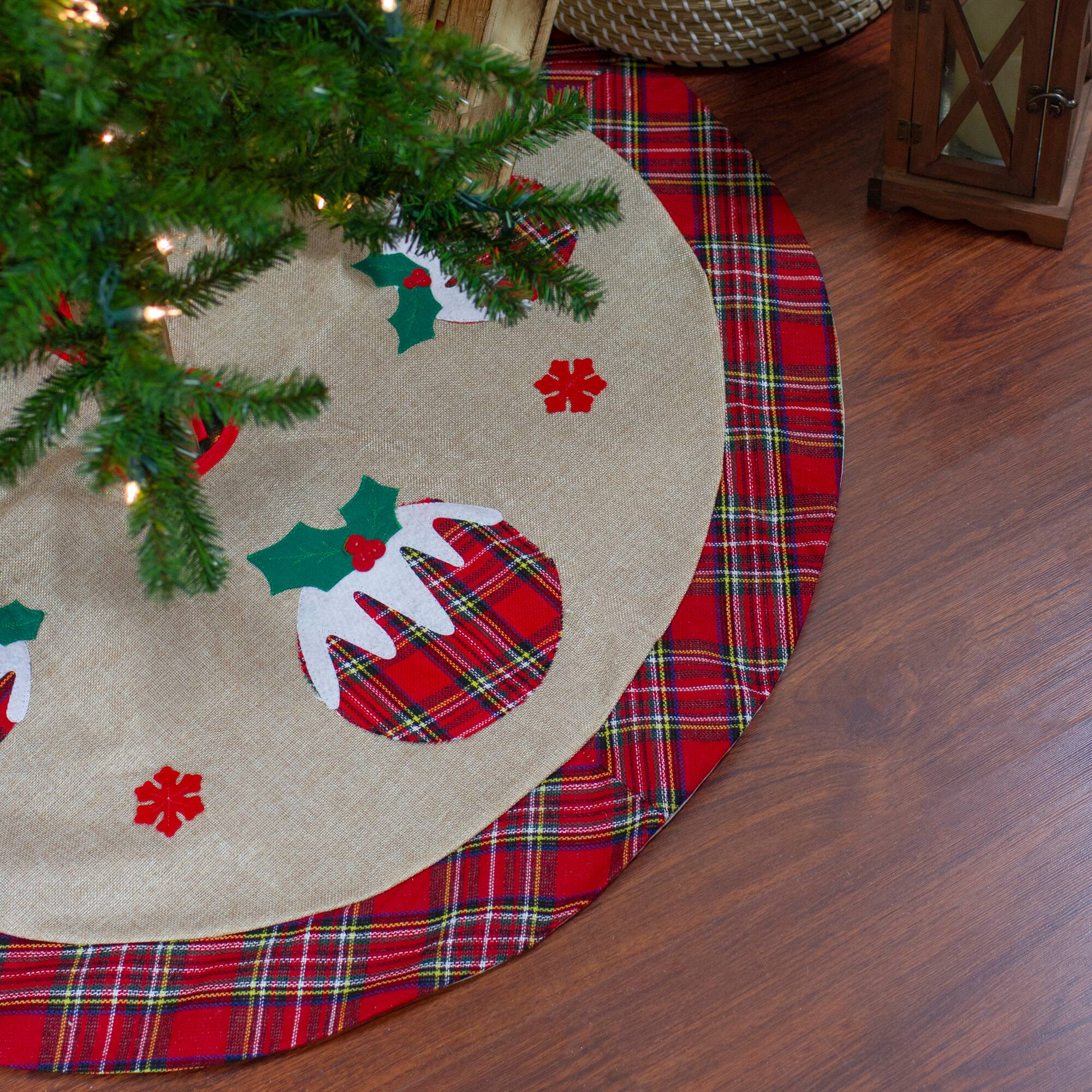 Front. Northlight - 48" Burlap Plaid Tree Skirt with Christmas Puddings - Beige.