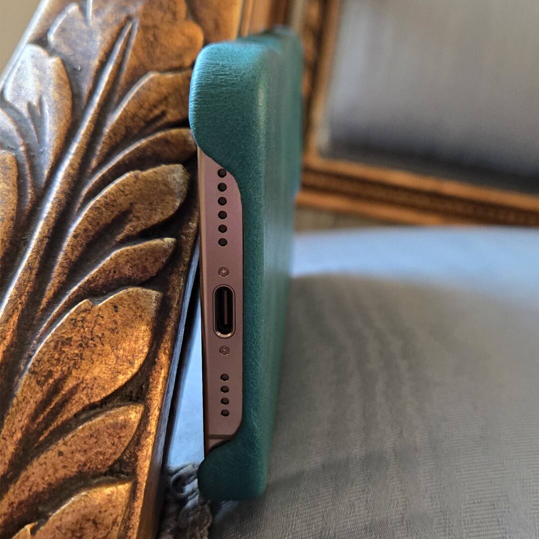 Back. LUMAZI - Handmade, Full Grain Leather, MagSafe iPhone 16 Pro Case - Pharaonic Turquoise.