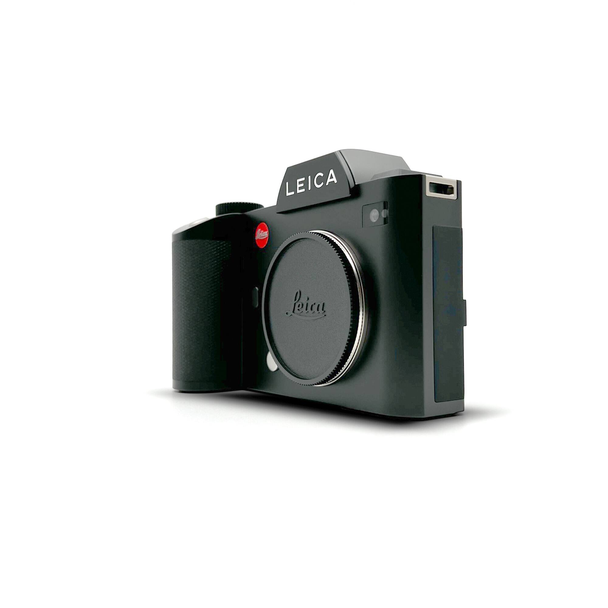 LEICA