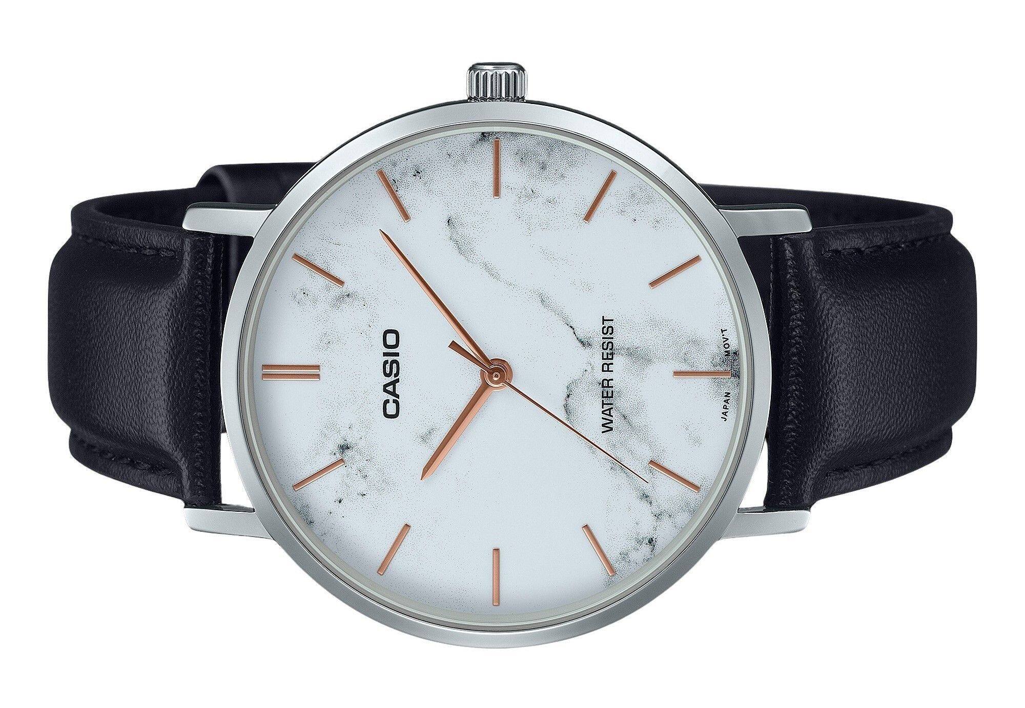 CASIO  
WATER RESIST  
JAPAN  
MADE IN JAPAN