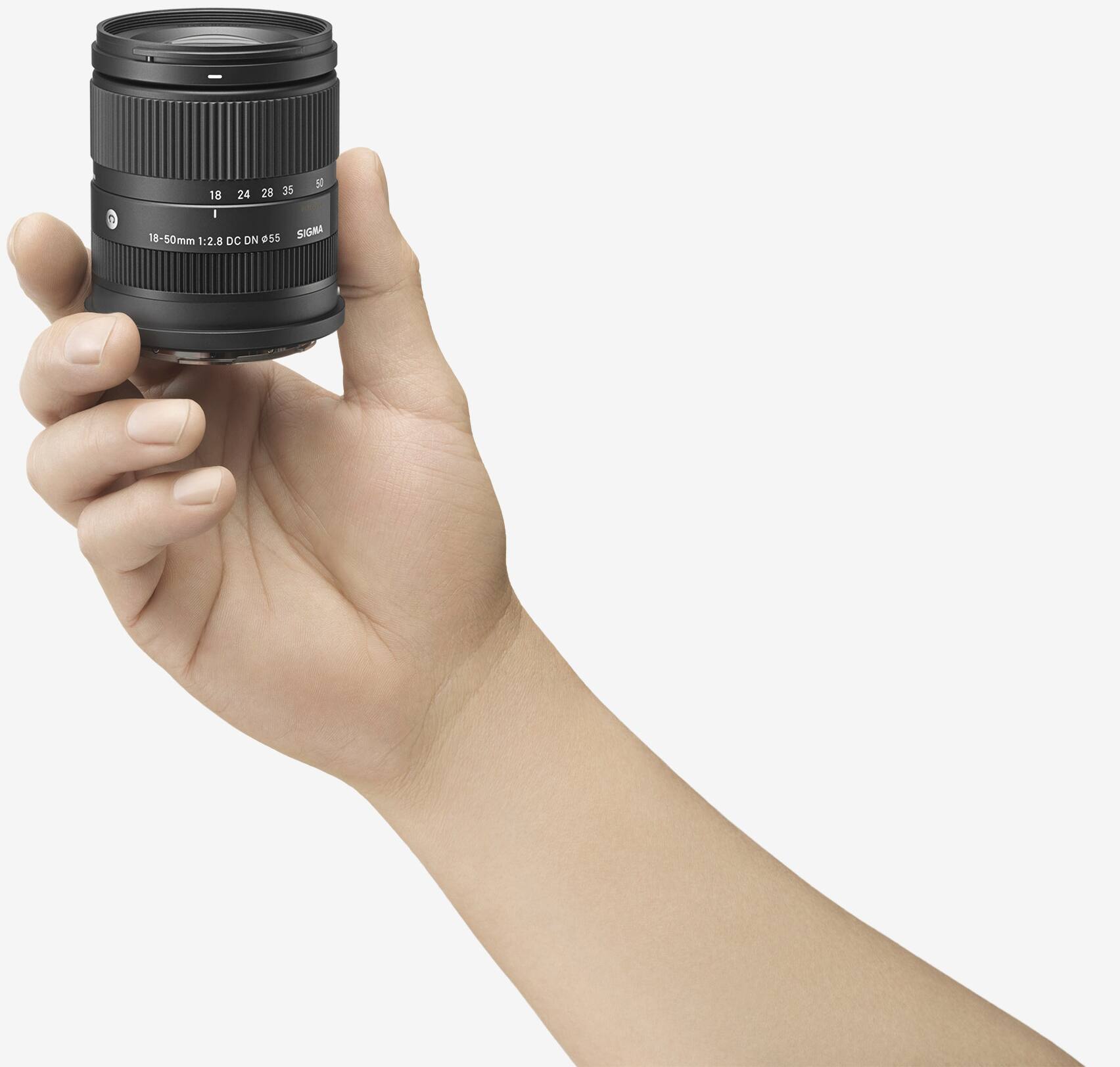 SIGMA 18-50mm 1:2.8 DC DN | 055