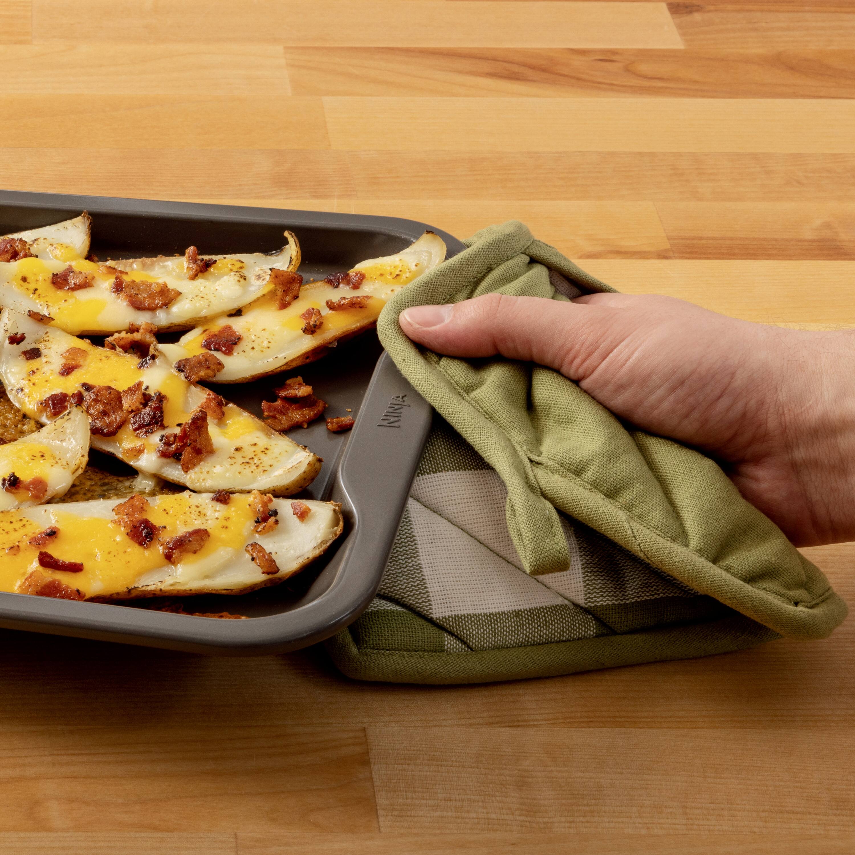 Alt View 2. Ninja - Ninja NeverStick Essential 2-Piece Baking Sheet & Rack Set - Grey.