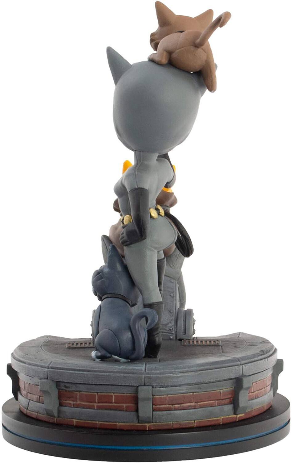 Alt View 4. PopMarket - Quantum Mechanix - DC Catwoman QFig Elite Vinyl Figure 4   - Collectibles - Multicolor.