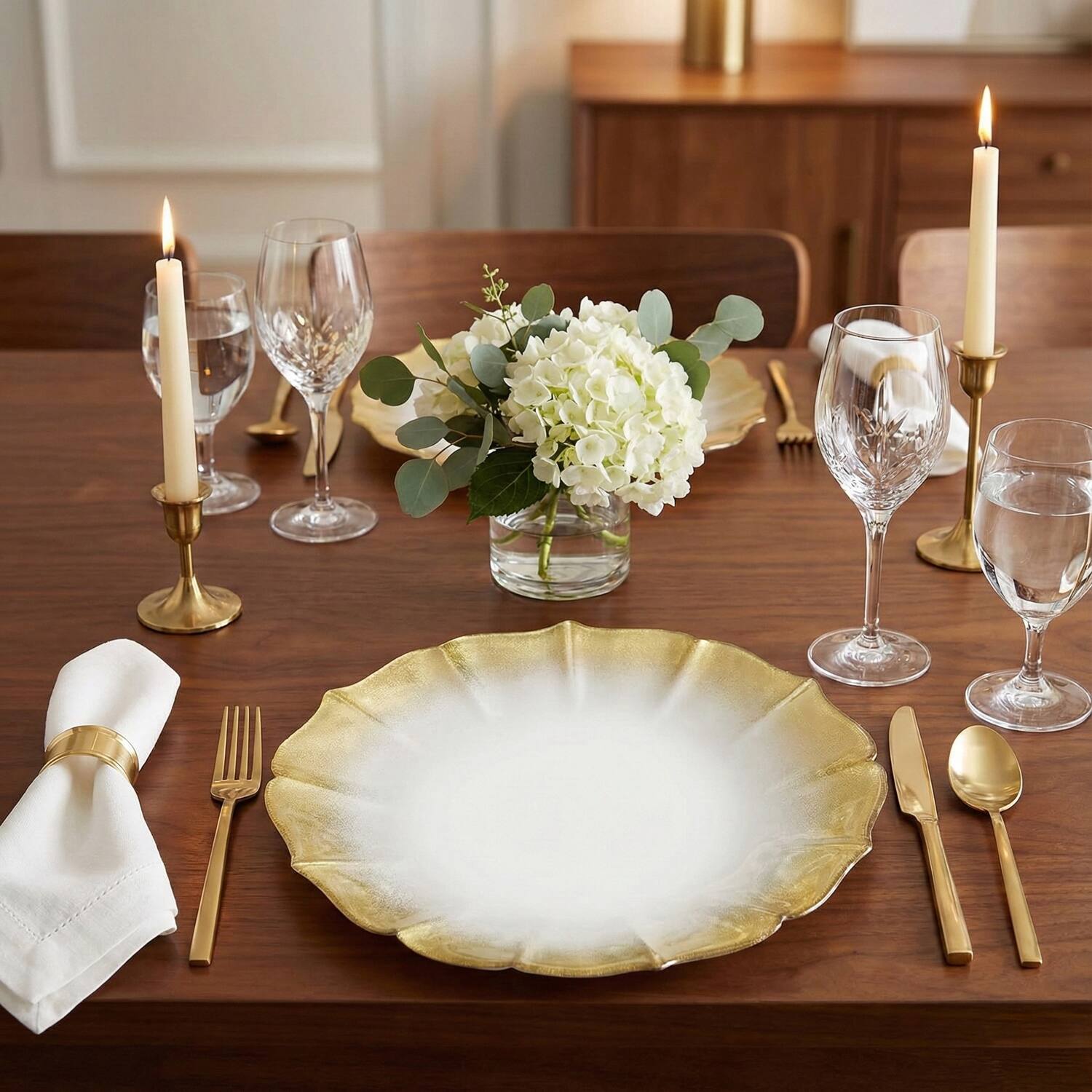 Angle. American Atelier - Contessa Gold Glitter Rim with Pearl White Charger Plate 13"D - Gold.