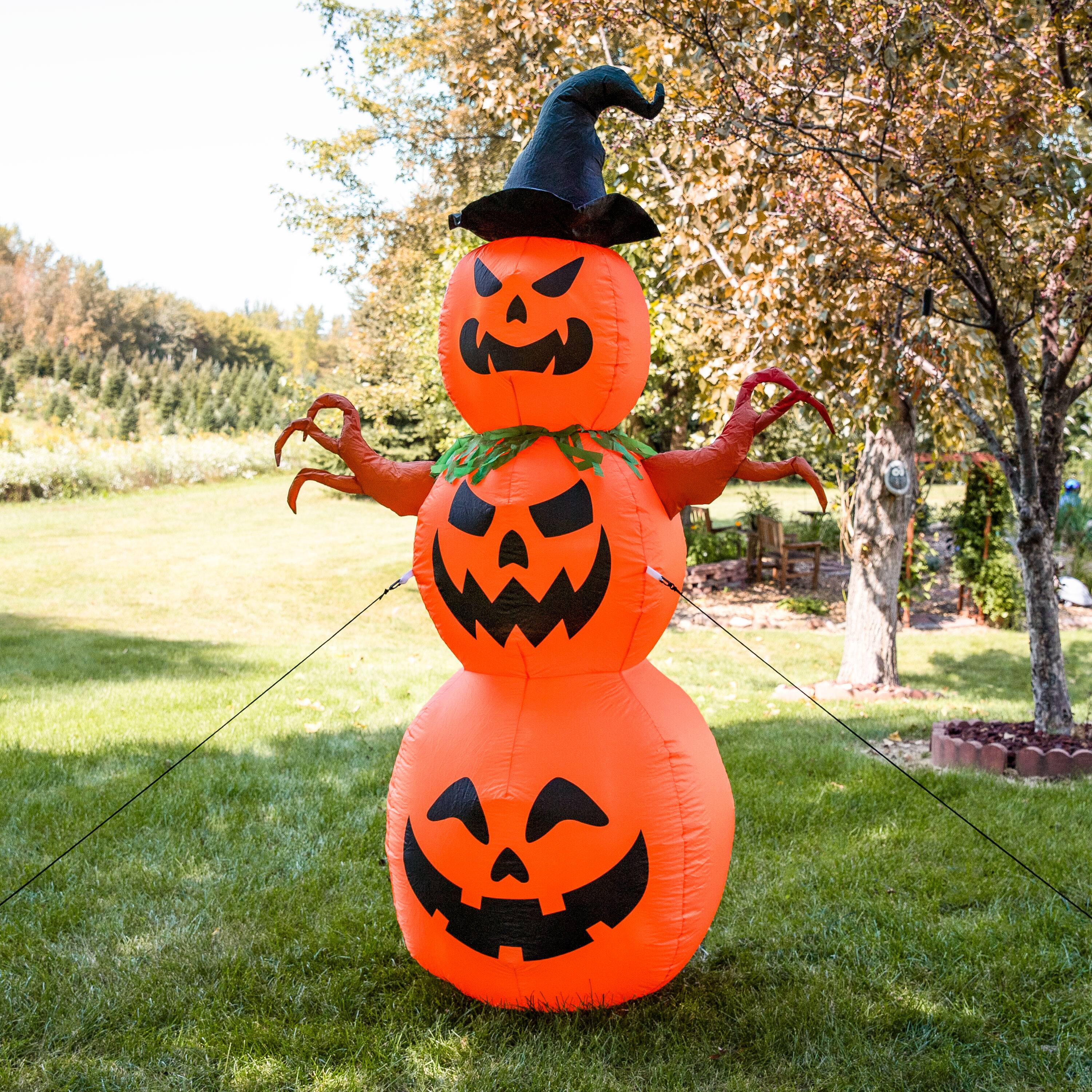 Alt View 4. Sunnydaze - Jack-O-Lantern Scarecrow 7 ft Inflatable Halloween Decoration - Orange.